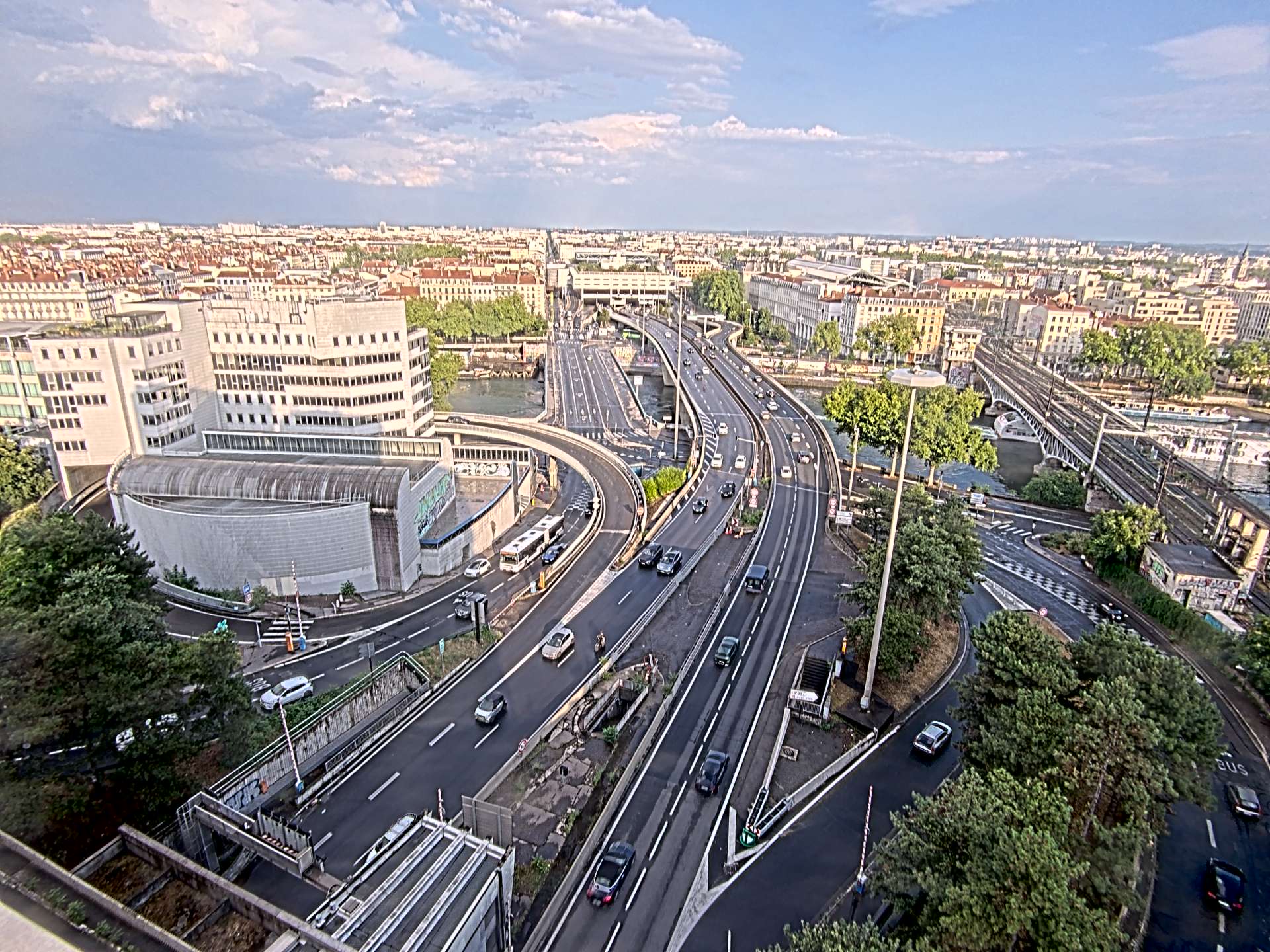 Caméra autoroute à Lyon Perrache à l'entrée Sud du Tunnel sous Fourvière, en direction de Marseille
