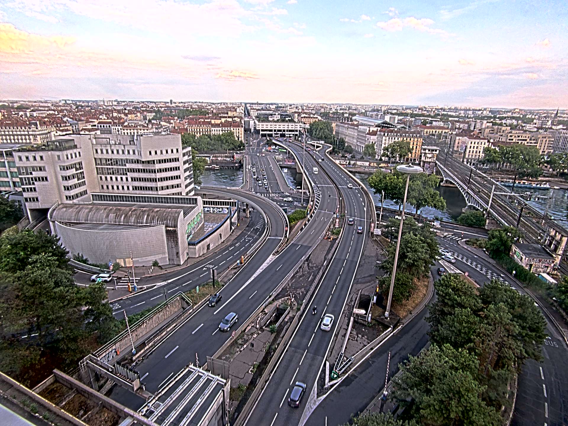 Caméra autoroute à Lyon Perrache à l'entrée Sud du Tunnel sous Fourvière, en direction de Marseille