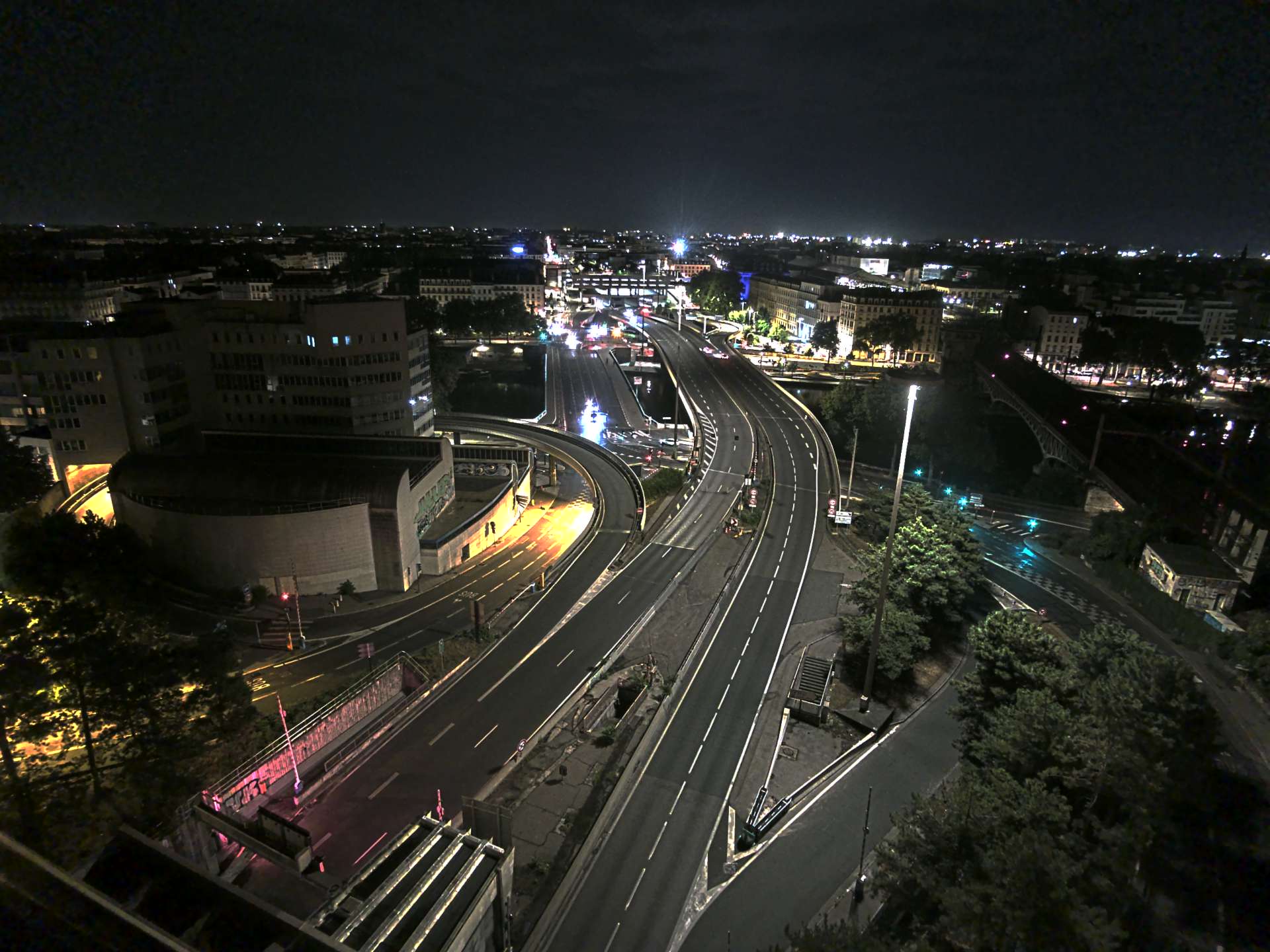 Caméra autoroute à Lyon Perrache à l'entrée Sud du Tunnel sous Fourvière, en direction de Marseille
