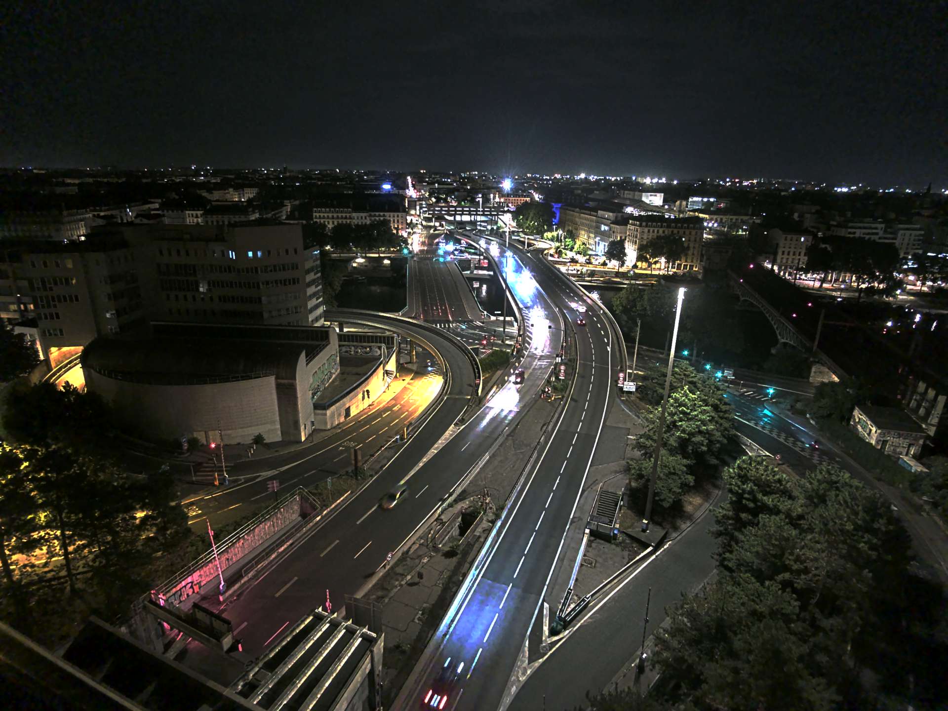 Caméra autoroute à Lyon Perrache à l'entrée Sud du Tunnel sous Fourvière, en direction de Marseille