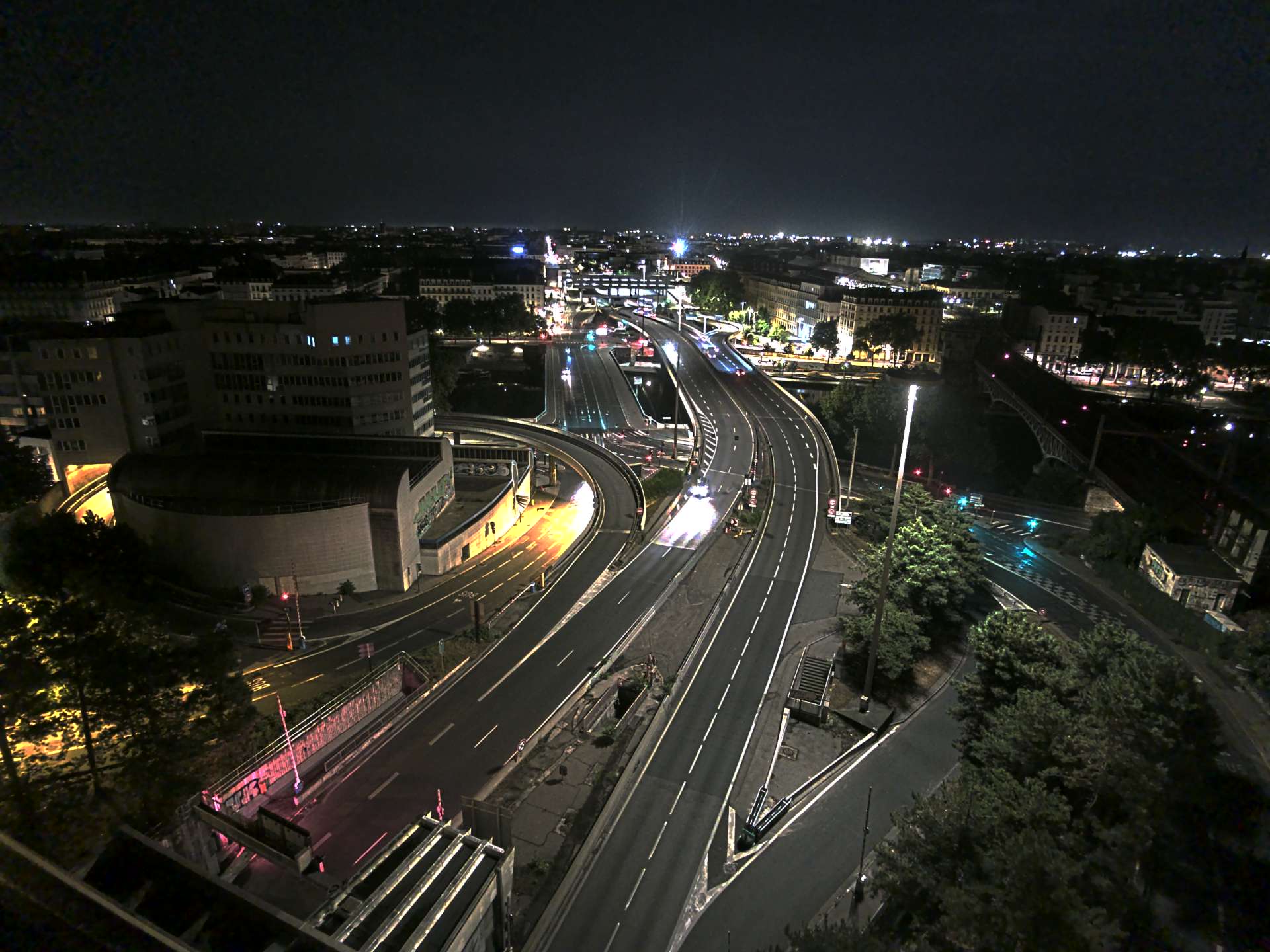 Caméra autoroute à Lyon Perrache à l'entrée Sud du Tunnel sous Fourvière, en direction de Marseille
