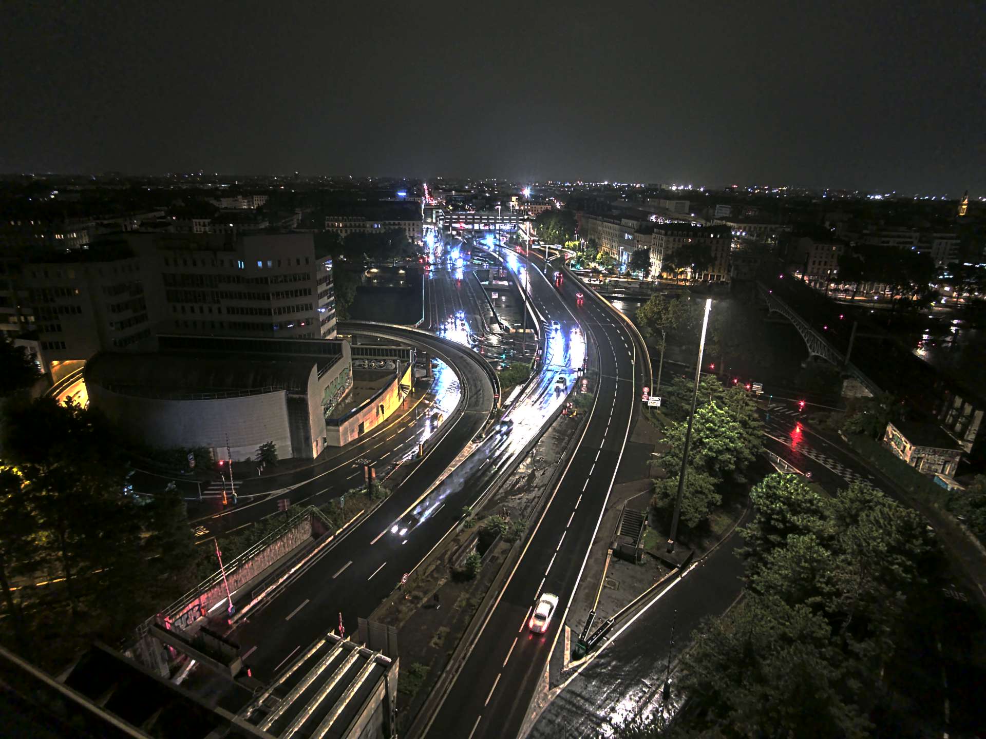 Caméra autoroute à Lyon Perrache à l'entrée Sud du Tunnel sous Fourvière, en direction de Marseille