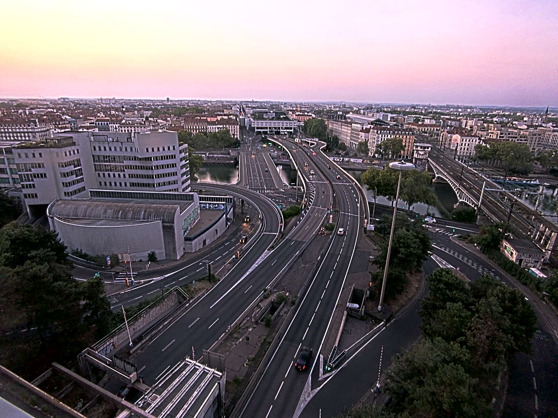 Caméra autoroute à Lyon Perrache à l'entrée Sud du Tunnel sous Fourvière, en direction de Marseille