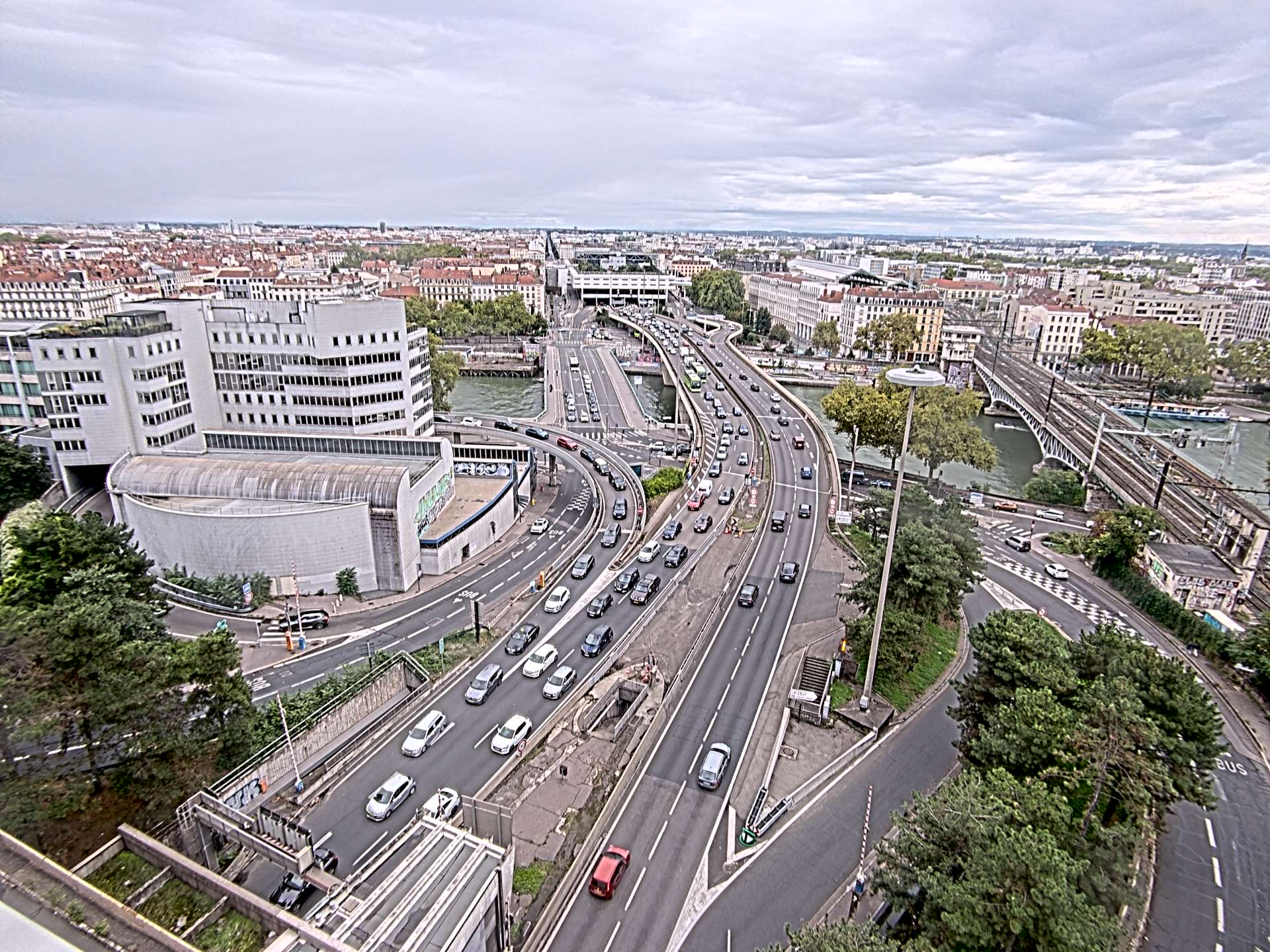 Caméra autoroute à Lyon Perrache à l'entrée Sud du Tunnel sous Fourvière, en direction de Marseille