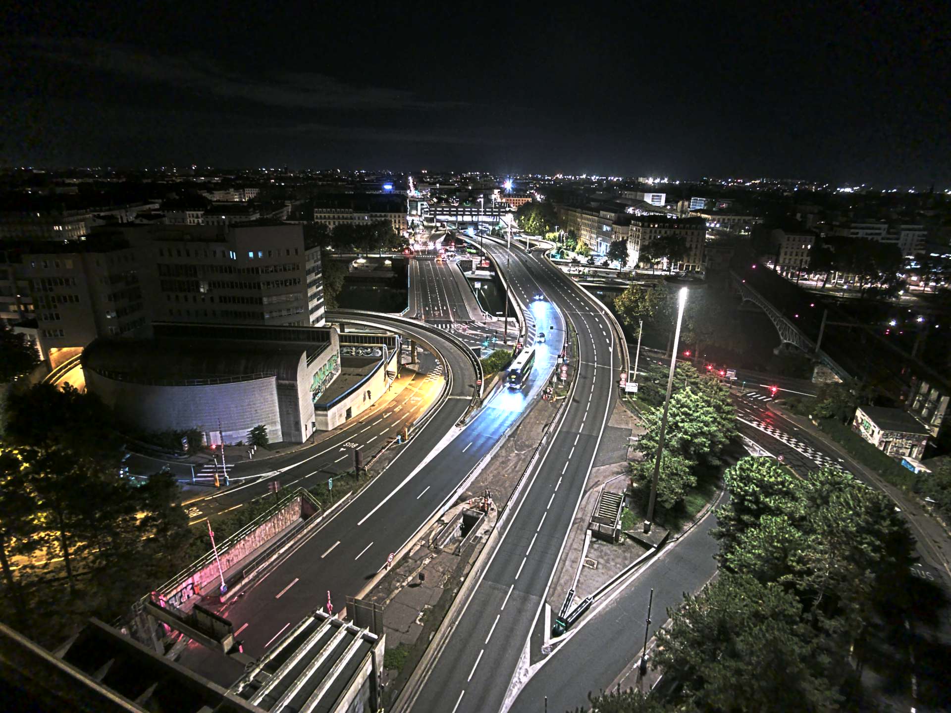 Caméra autoroute à Lyon Perrache à l'entrée Sud du Tunnel sous Fourvière, en direction de Marseille
