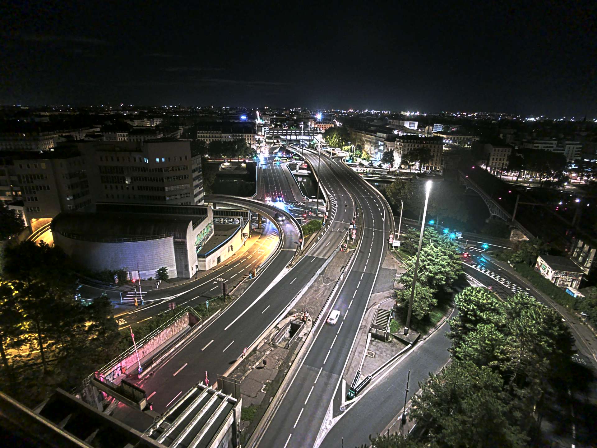 Caméra autoroute à Lyon Perrache à l'entrée Sud du Tunnel sous Fourvière, en direction de Marseille