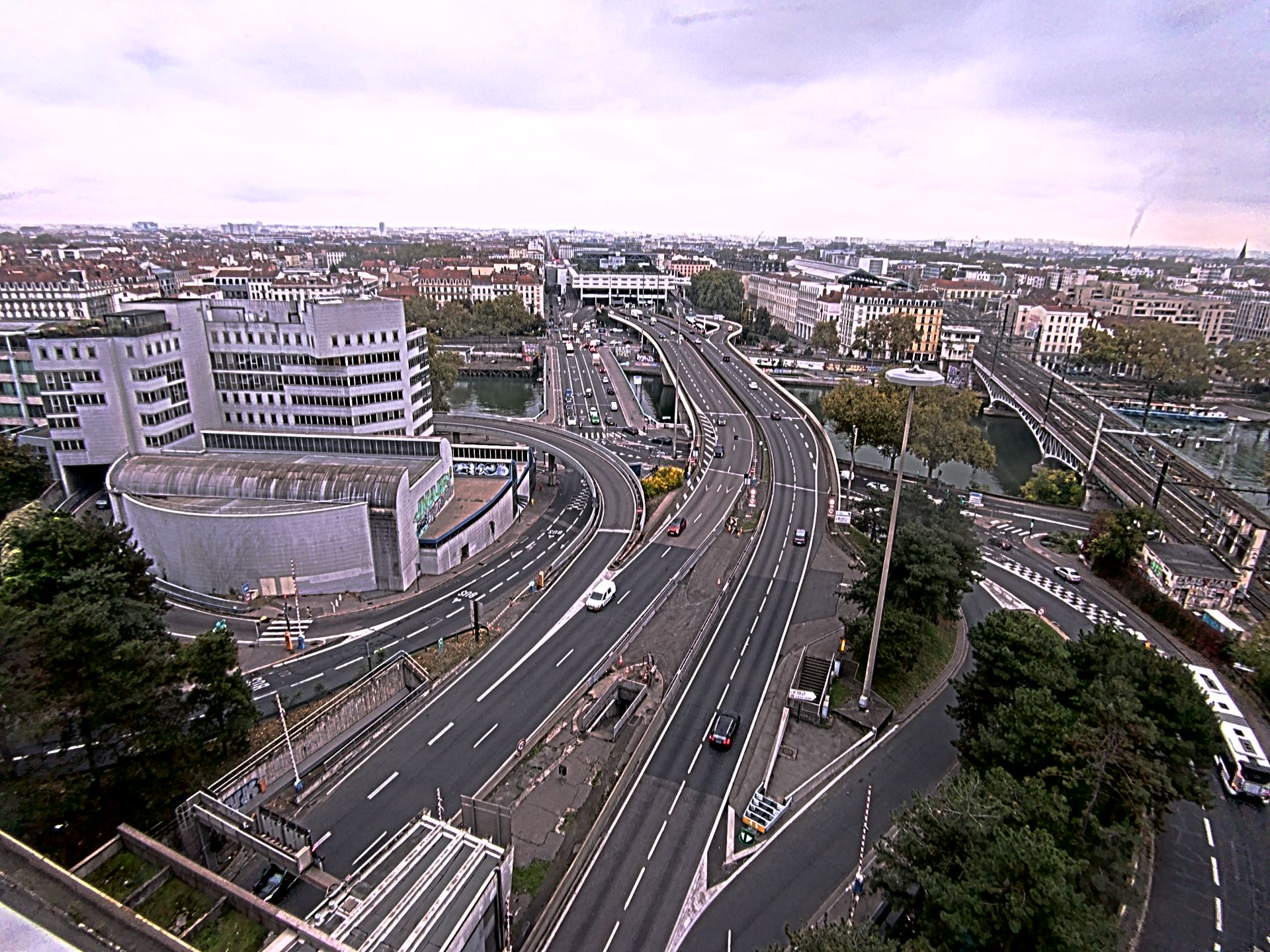 Caméra autoroute à Lyon Perrache à l'entrée Sud du Tunnel sous Fourvière, en direction de Marseille