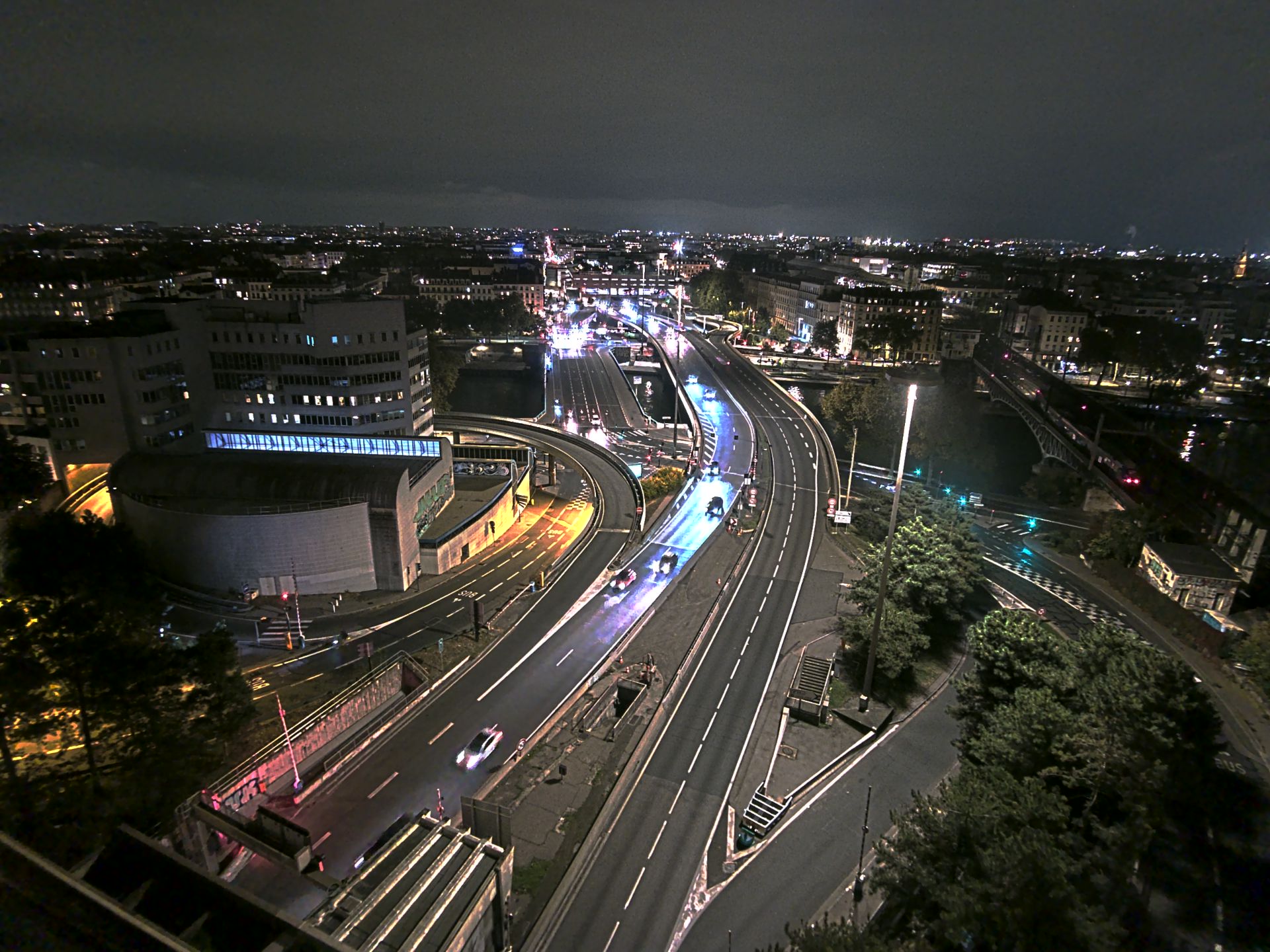 Caméra autoroute à Lyon Perrache à l'entrée Sud du Tunnel sous Fourvière, en direction de Marseille