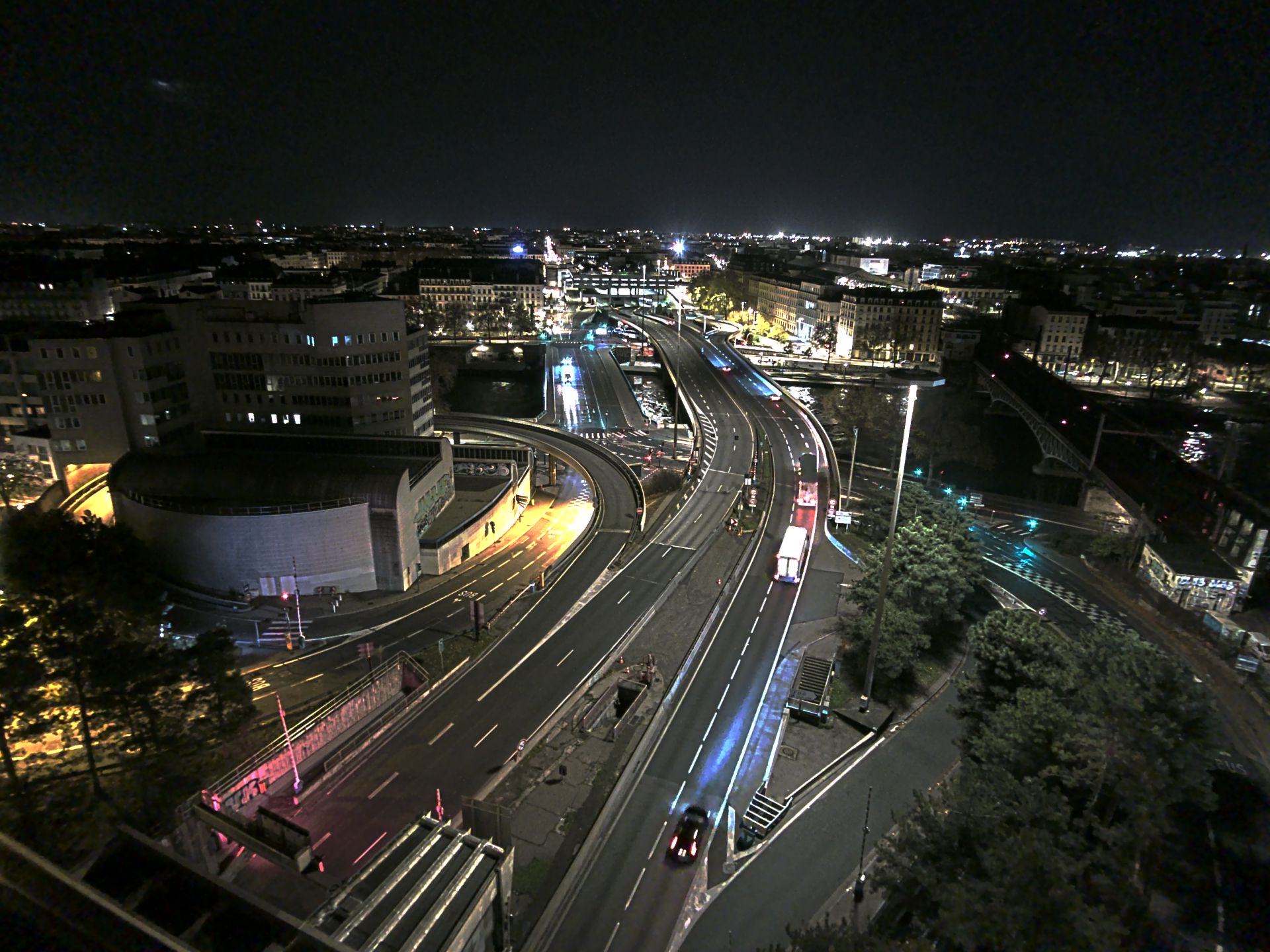 Caméra autoroute à Lyon Perrache à l'entrée Sud du Tunnel sous Fourvière, en direction de Marseille