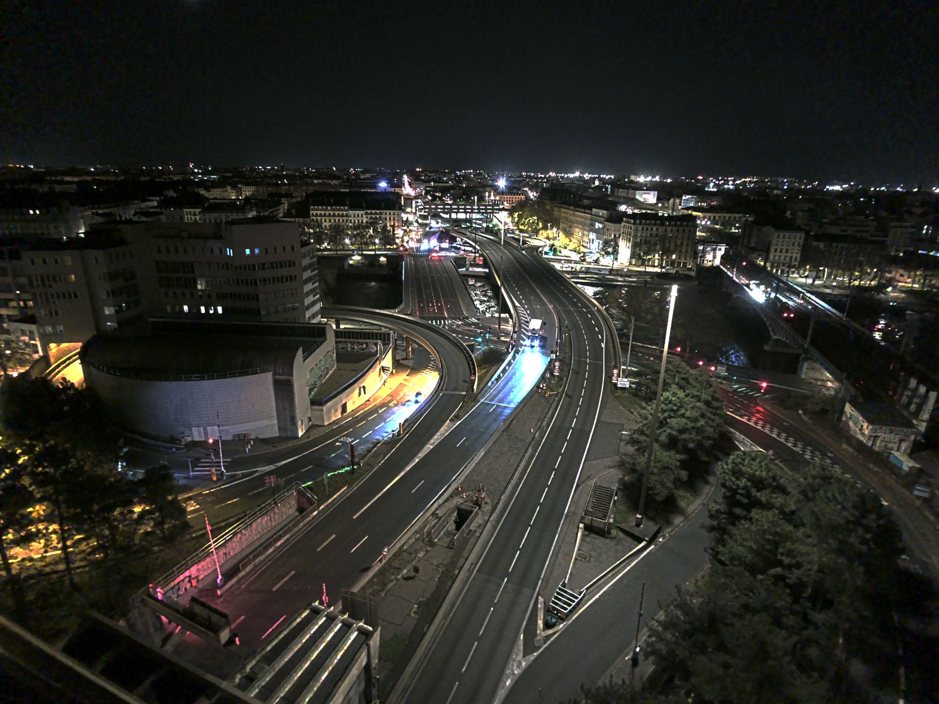 Caméra autoroute à Lyon Perrache à l'entrée Sud du Tunnel sous Fourvière, en direction de Marseille
