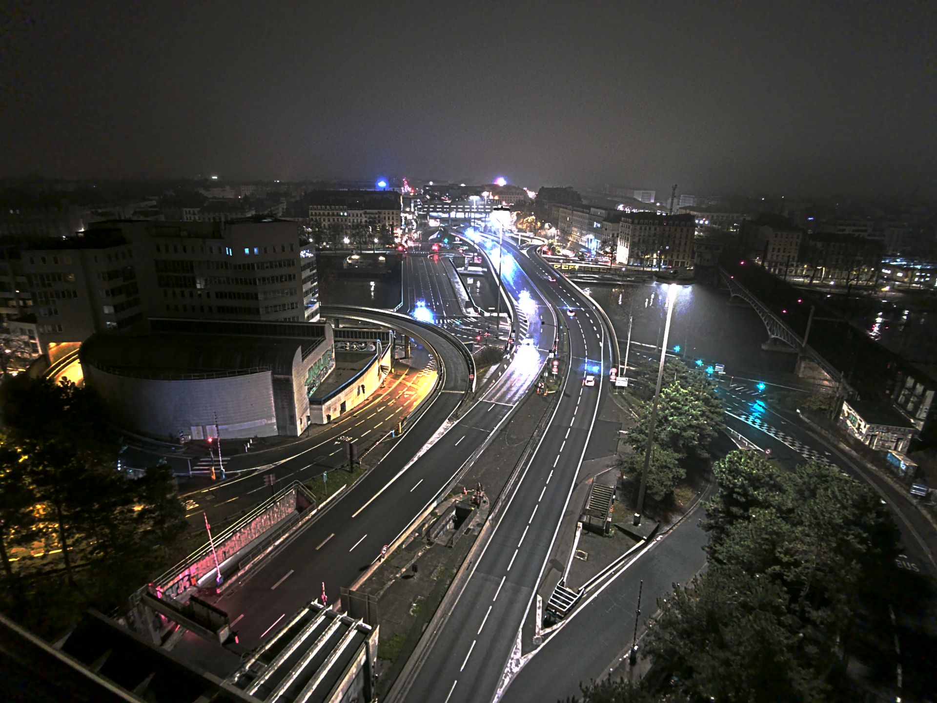 Caméra autoroute à Lyon Perrache à l'entrée Sud du Tunnel sous Fourvière, en direction de Marseille