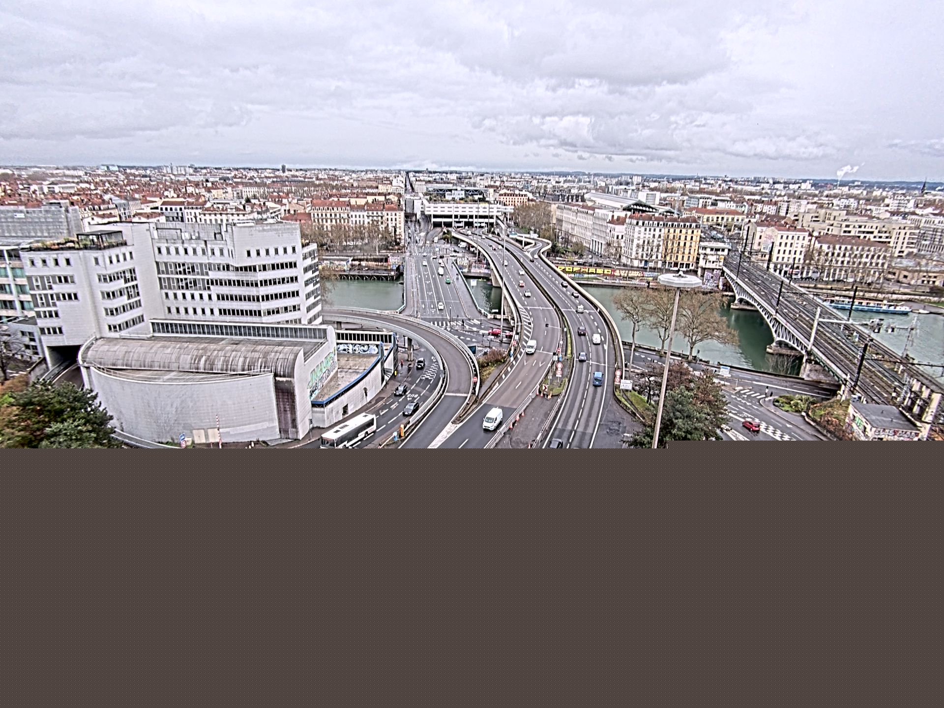 Caméra autoroute à Lyon Perrache à l'entrée Sud du Tunnel sous Fourvière, en direction de Marseille