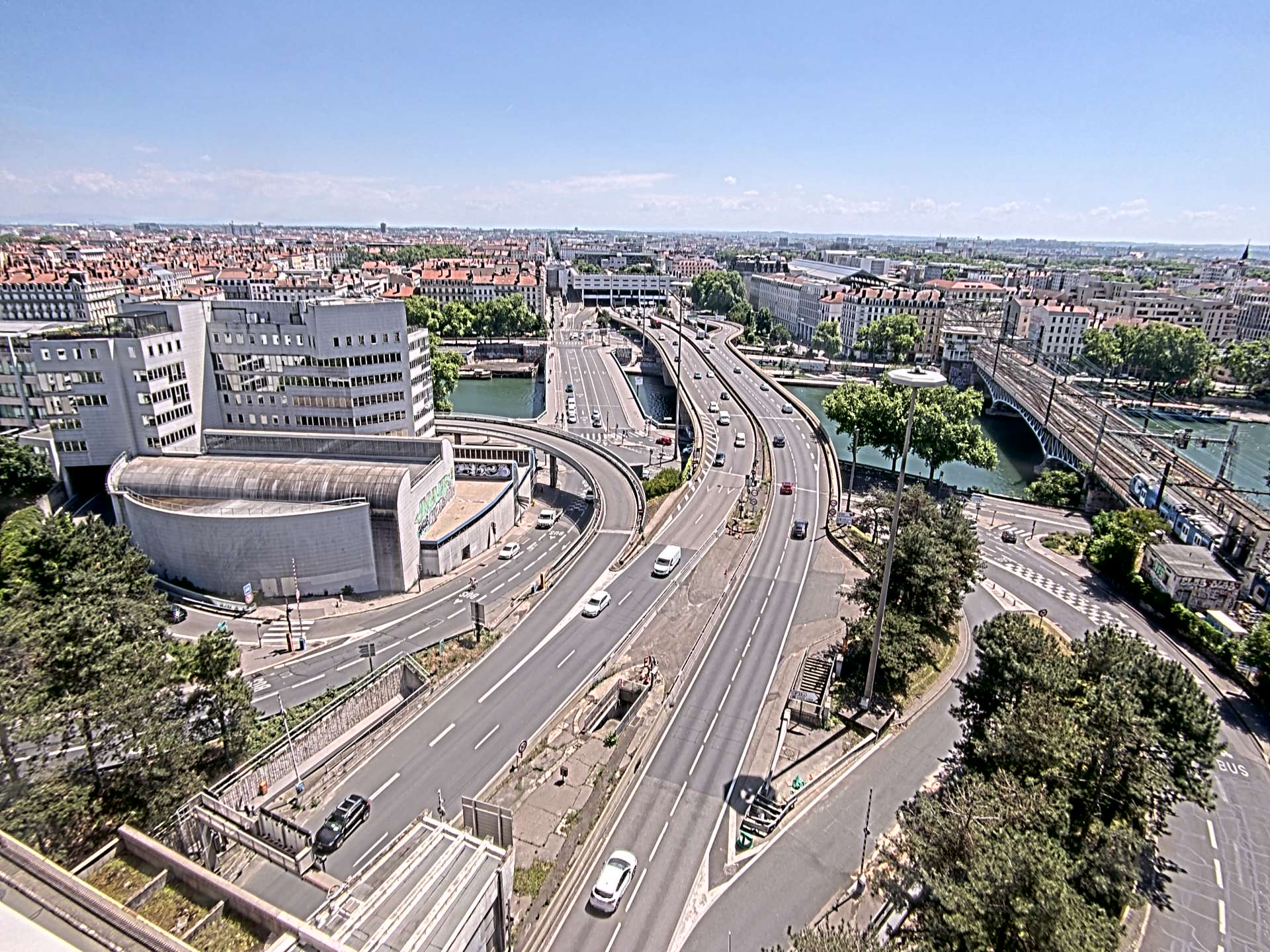 Caméra autoroute à Lyon Perrache à l'entrée Sud du Tunnel sous Fourvière, en direction de Marseille