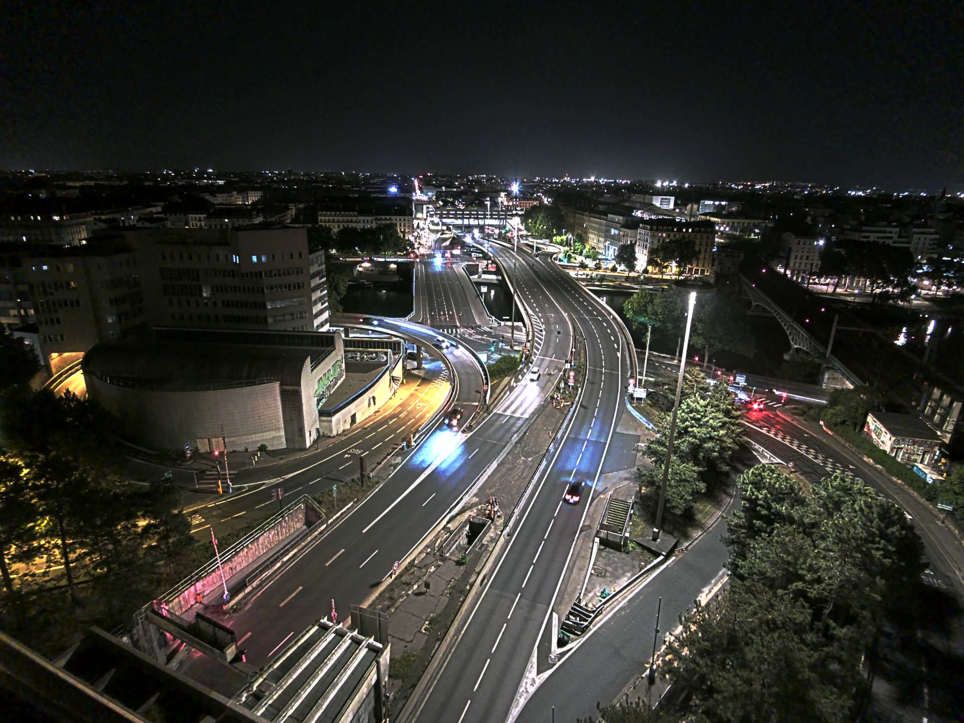 Caméra autoroute à Lyon Perrache à l'entrée Sud du Tunnel sous Fourvière, en direction de Marseille