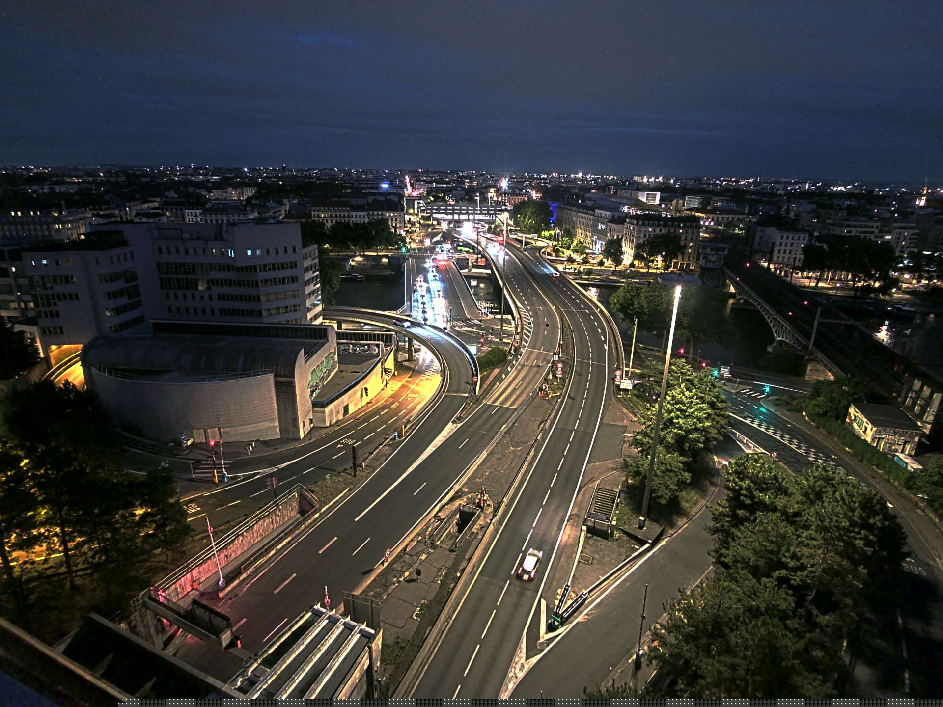 Caméra autoroute à Lyon Perrache à l'entrée Sud du Tunnel sous Fourvière, en direction de Marseille