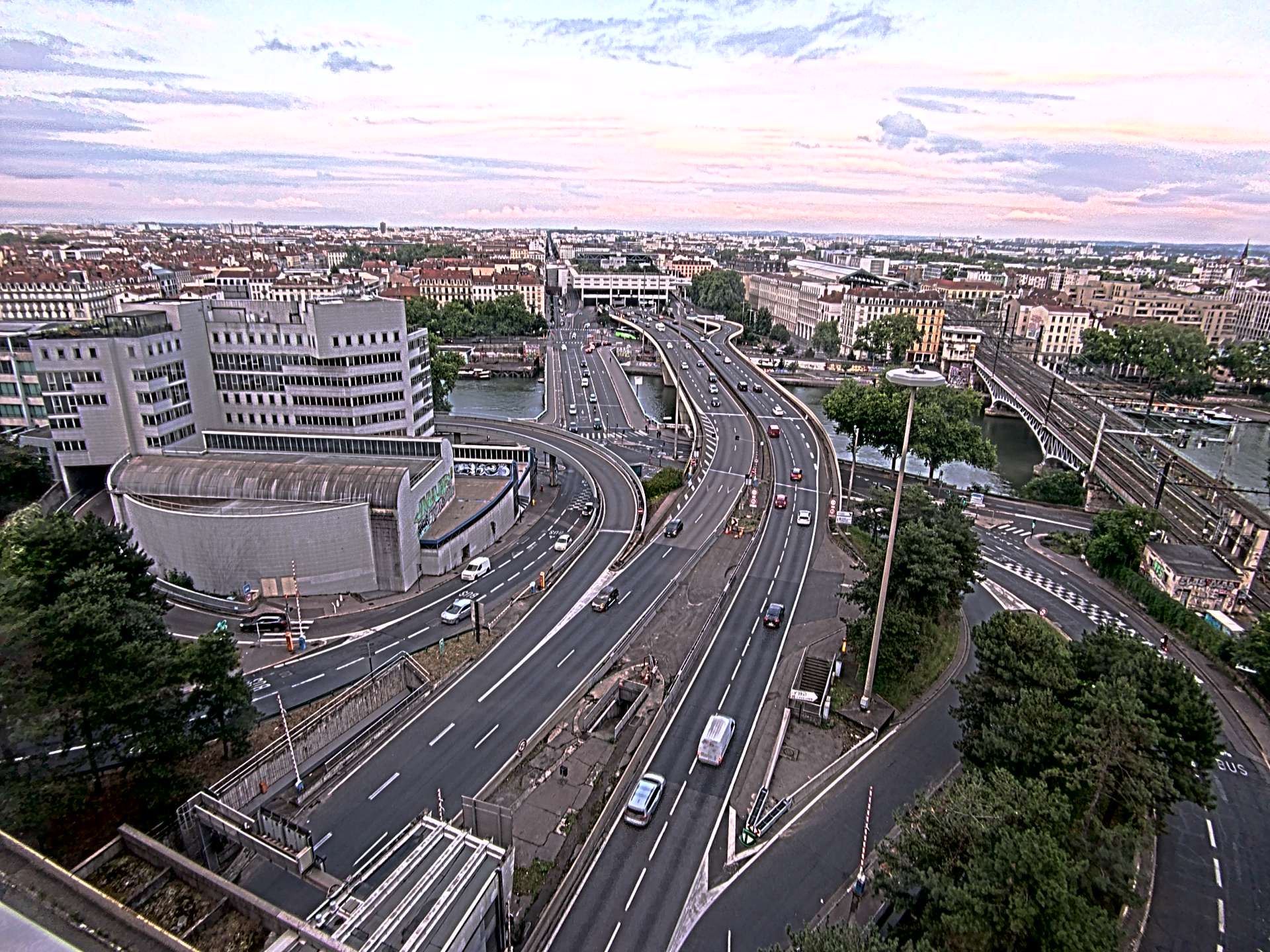 Caméra autoroute à Lyon Perrache à l'entrée Sud du Tunnel sous Fourvière, en direction de Marseille