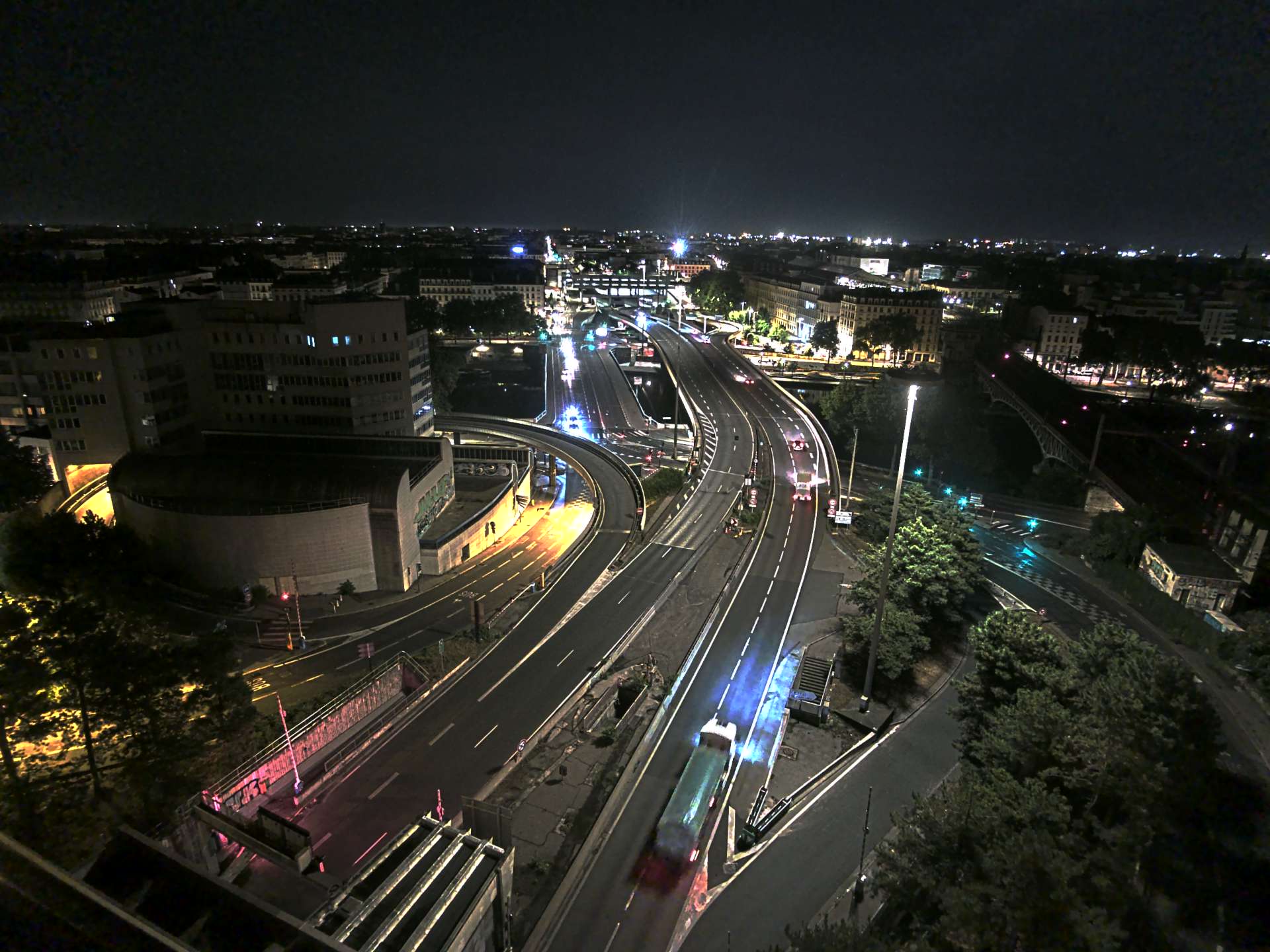 Caméra autoroute à Lyon Perrache à l'entrée Sud du Tunnel sous Fourvière, en direction de Marseille