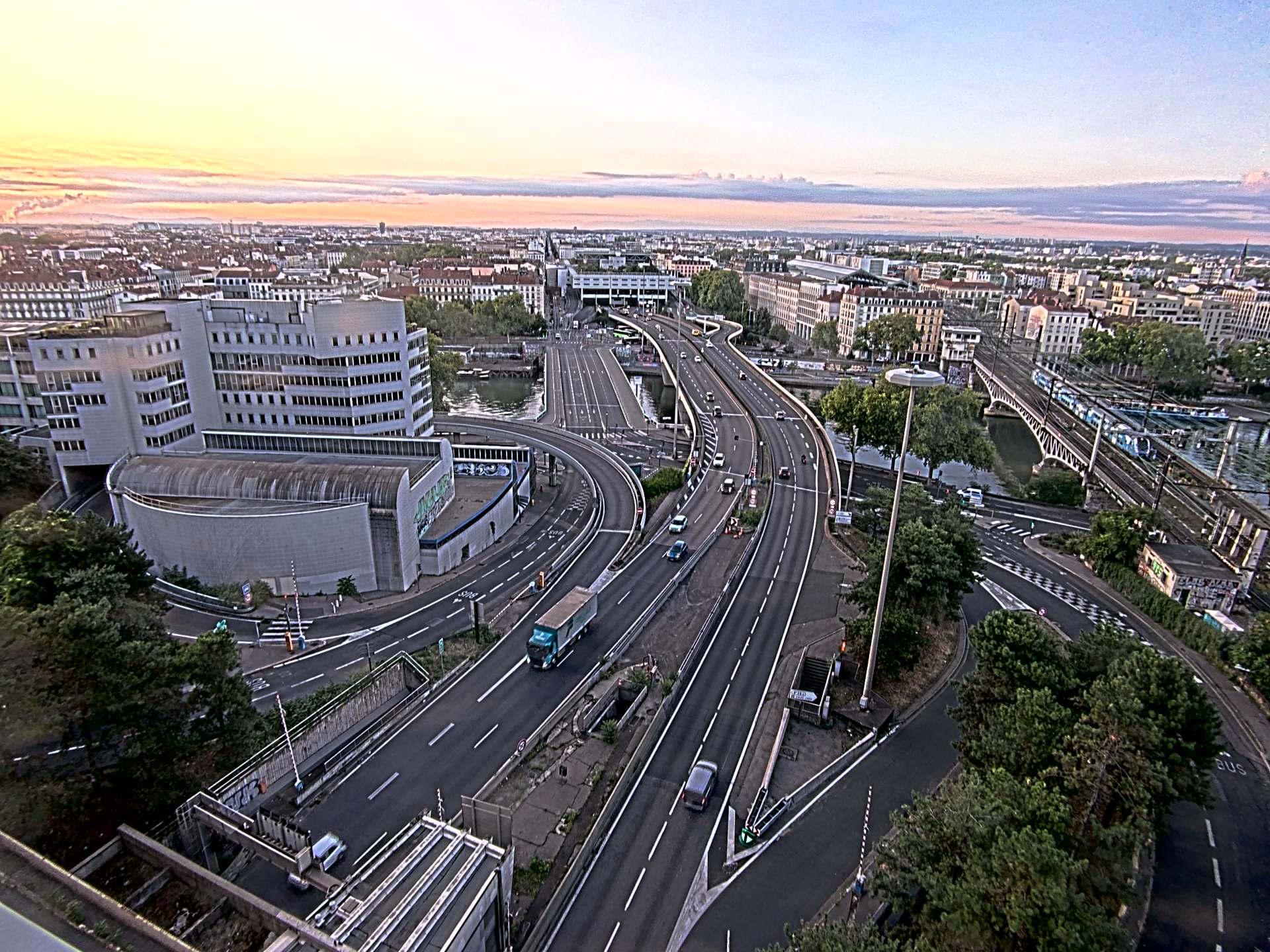 Caméra autoroute à Lyon Perrache à l'entrée Sud du Tunnel sous Fourvière, en direction de Marseille
