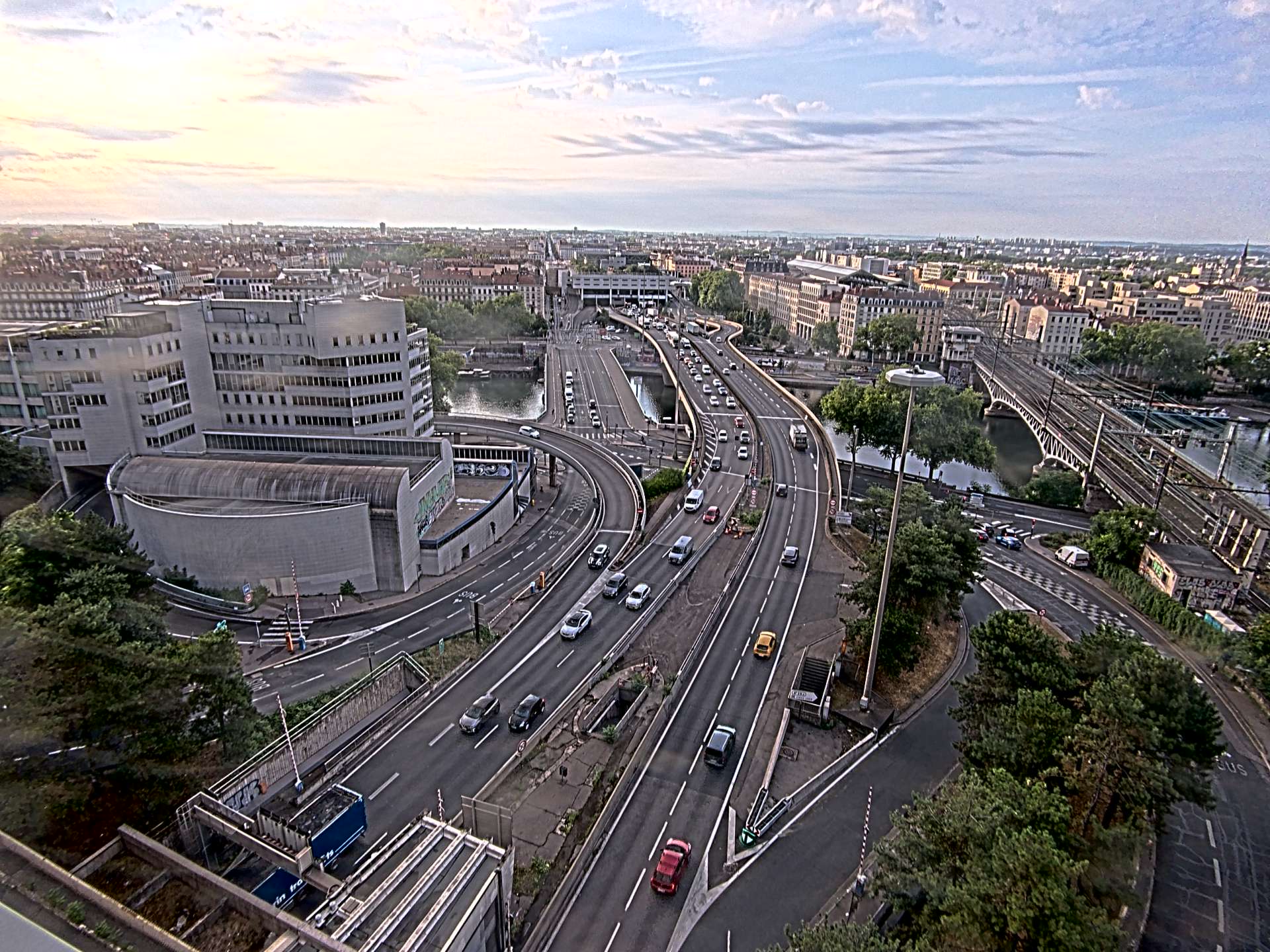 Caméra autoroute à Lyon Perrache à l'entrée Sud du Tunnel sous Fourvière, en direction de Marseille