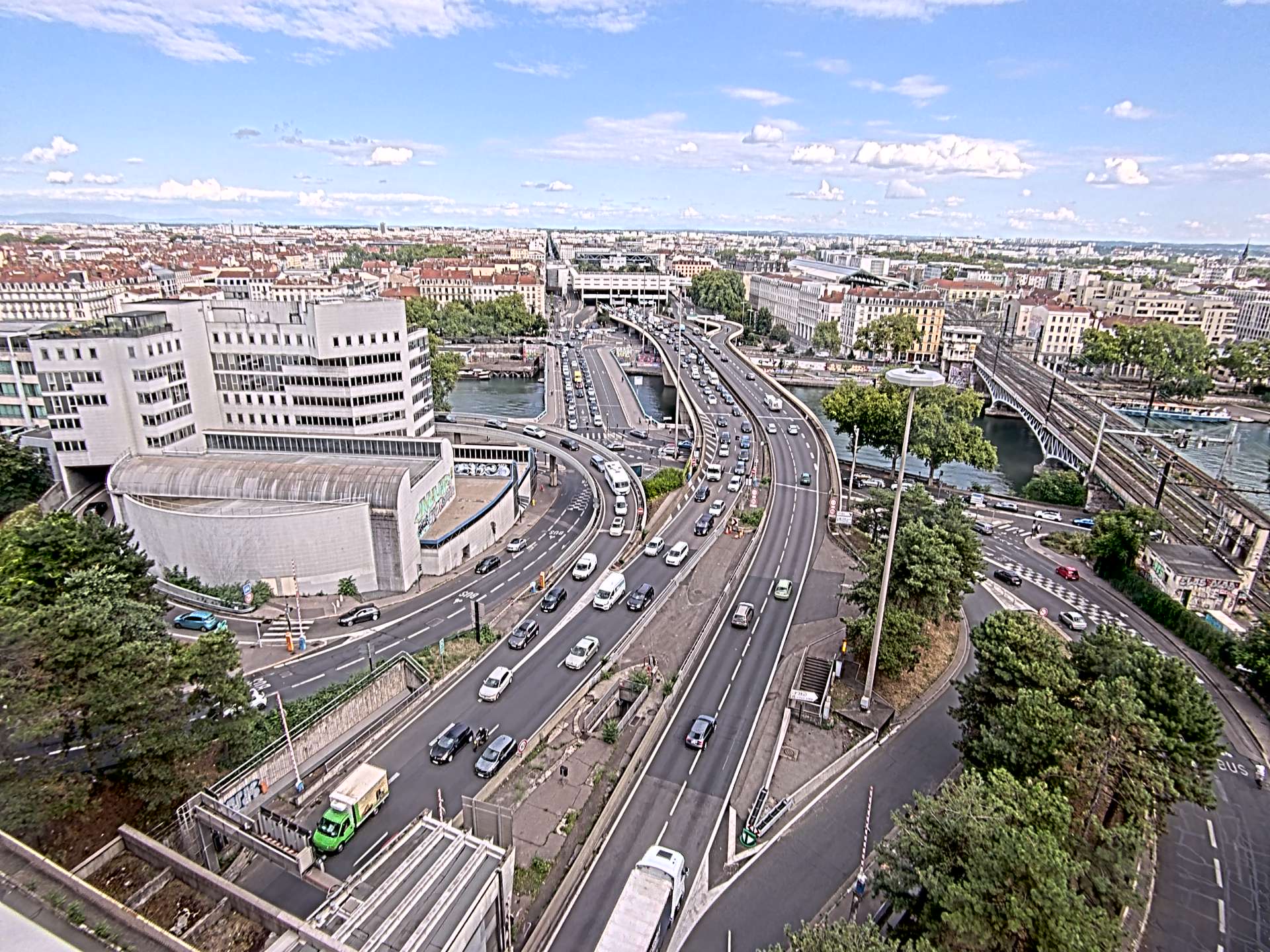 Caméra autoroute à Lyon Perrache à l'entrée Sud du Tunnel sous Fourvière, en direction de Marseille