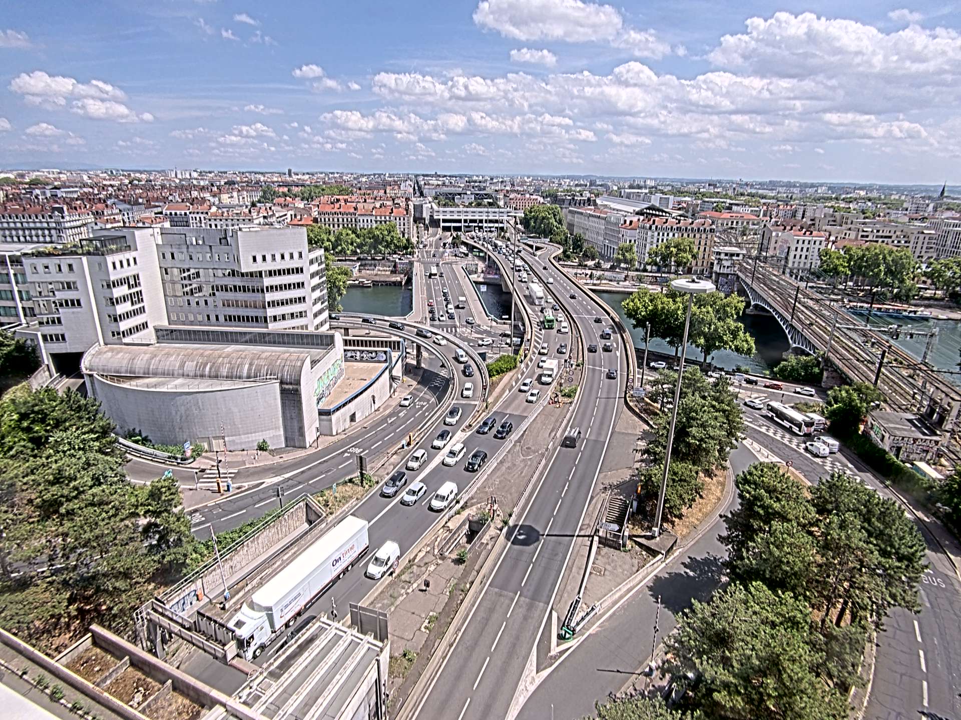 Caméra autoroute à Lyon Perrache à l'entrée Sud du Tunnel sous Fourvière, en direction de Marseille