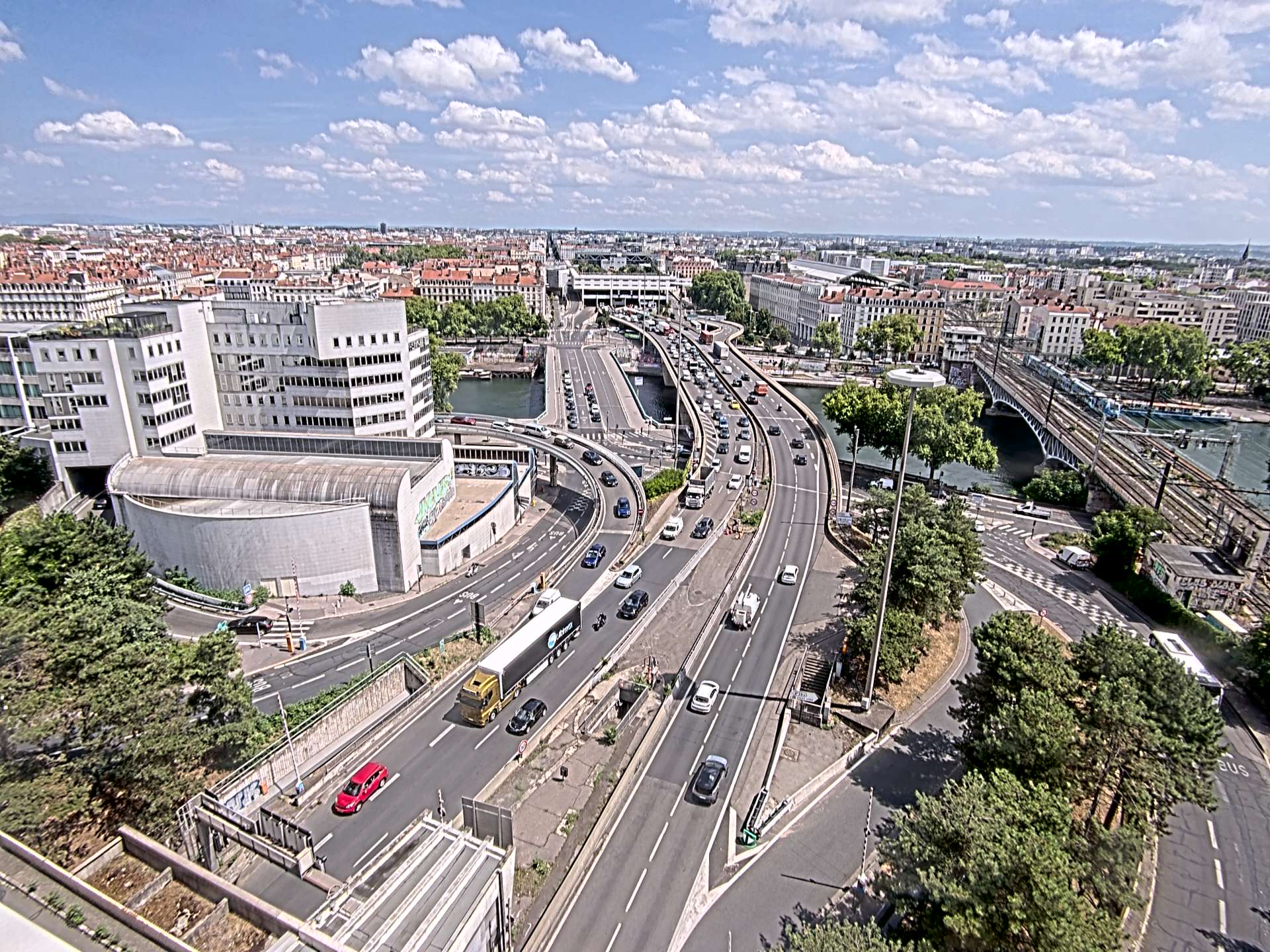 Caméra autoroute à Lyon Perrache à l'entrée Sud du Tunnel sous Fourvière, en direction de Marseille