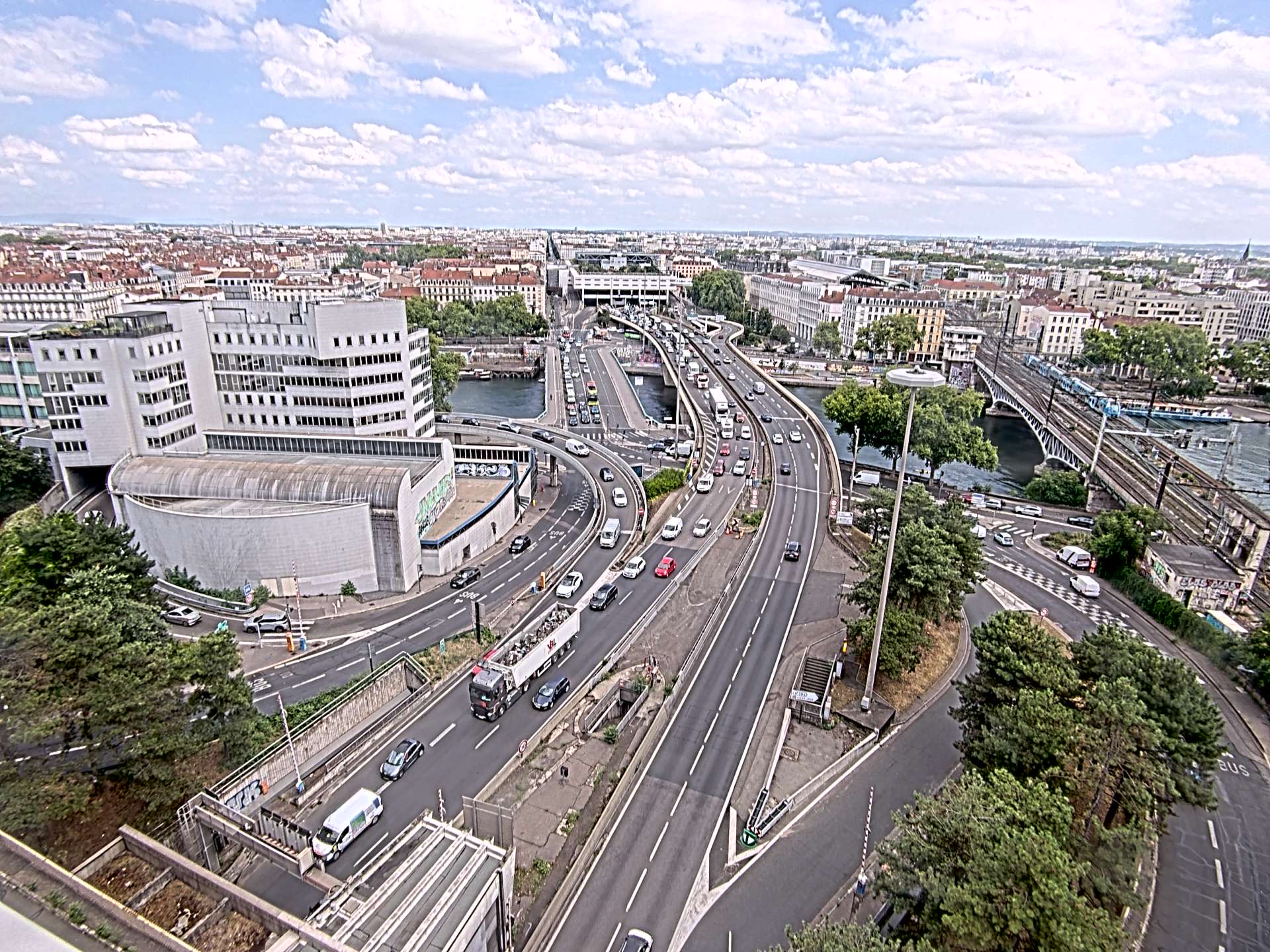 Caméra autoroute à Lyon Perrache à l'entrée Sud du Tunnel sous Fourvière, en direction de Marseille