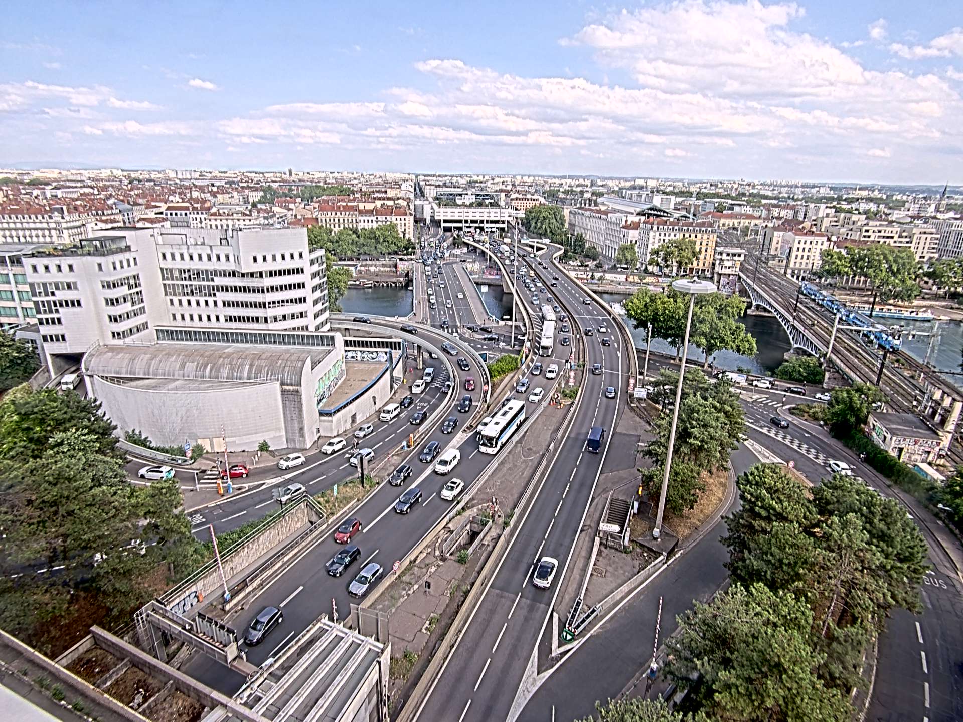 Caméra autoroute à Lyon Perrache à l'entrée Sud du Tunnel sous Fourvière, en direction de Marseille