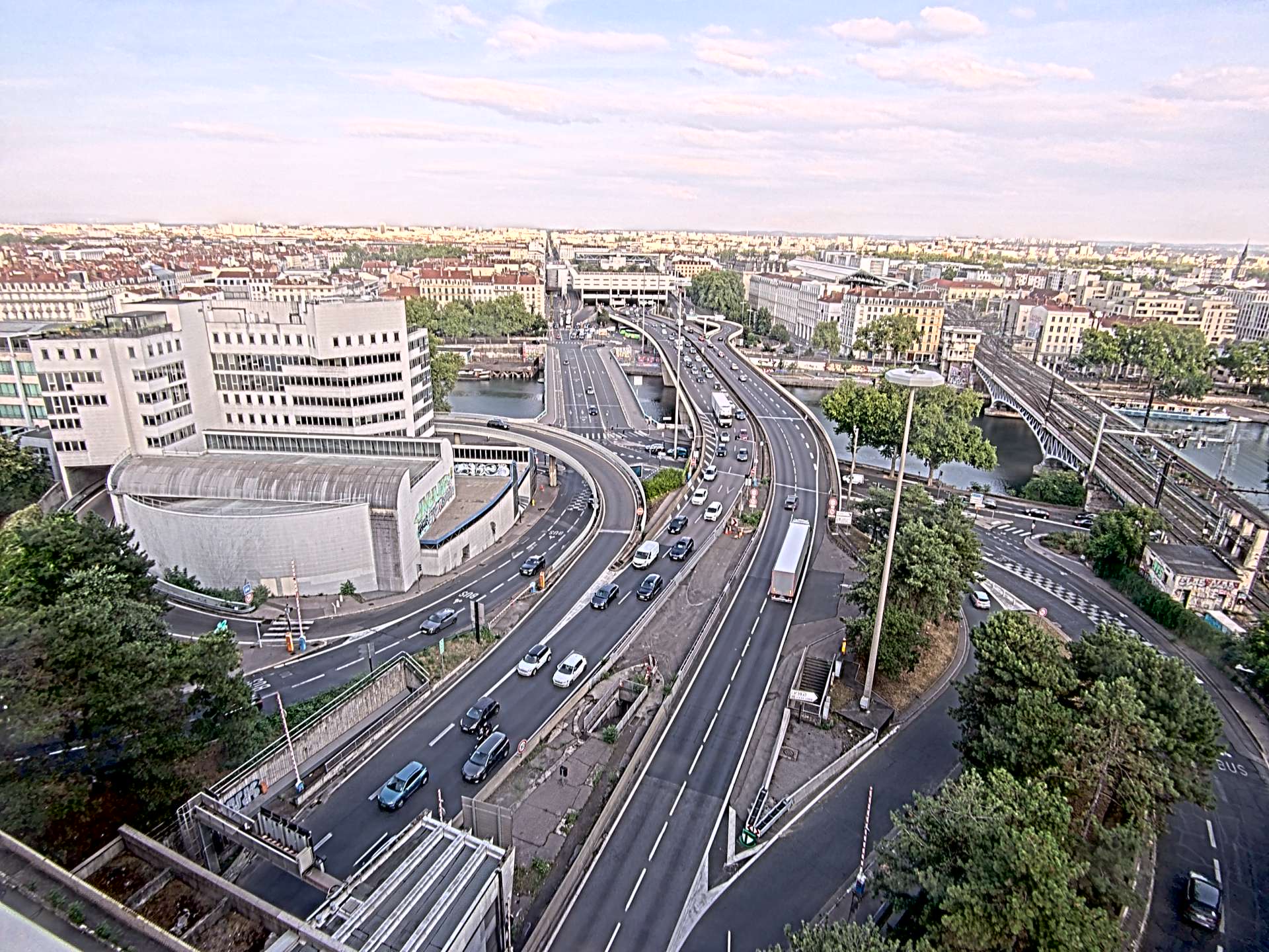 Caméra autoroute à Lyon Perrache à l'entrée Sud du Tunnel sous Fourvière, en direction de Marseille