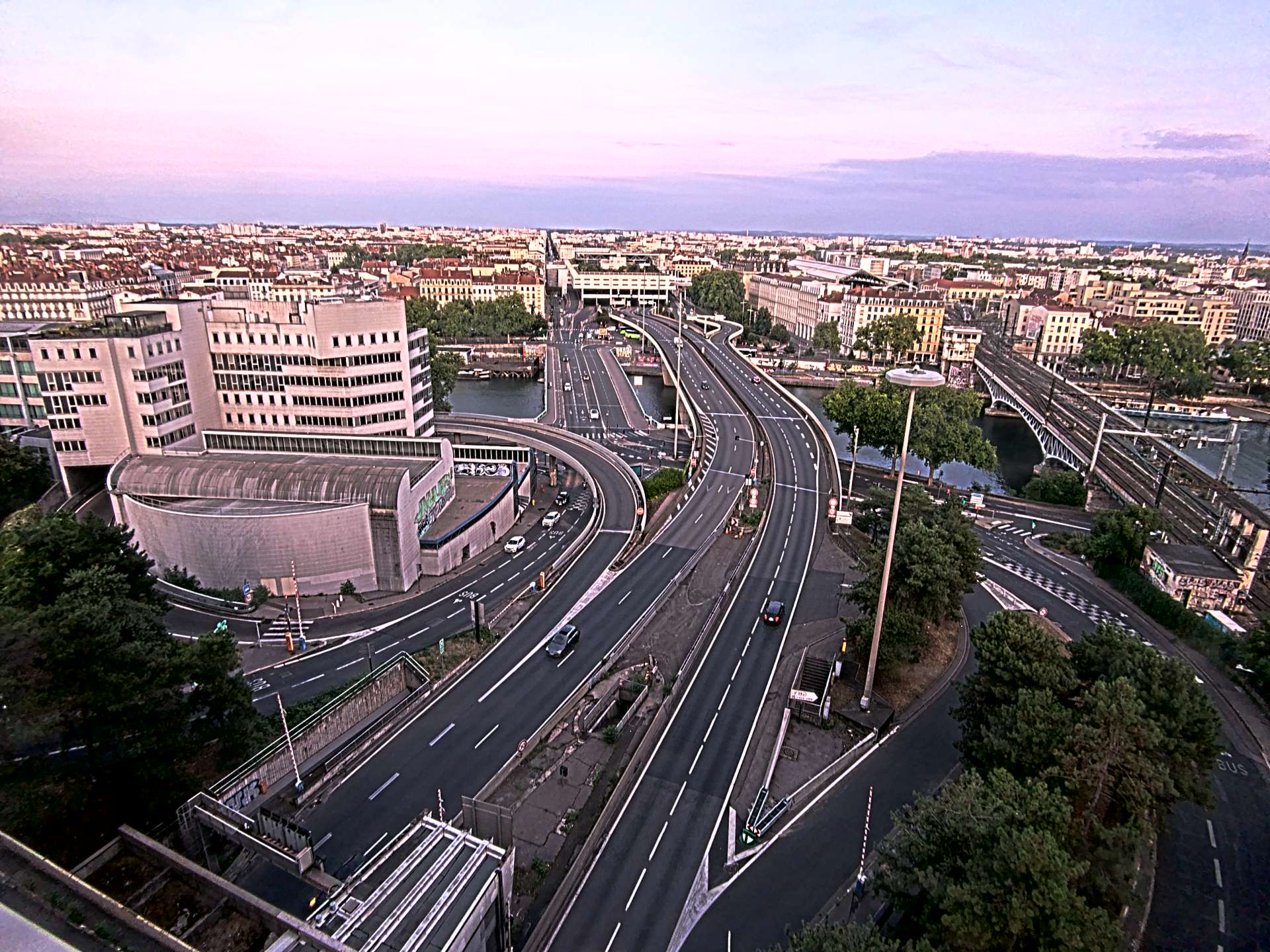 Caméra autoroute à Lyon Perrache à l'entrée Sud du Tunnel sous Fourvière, en direction de Marseille