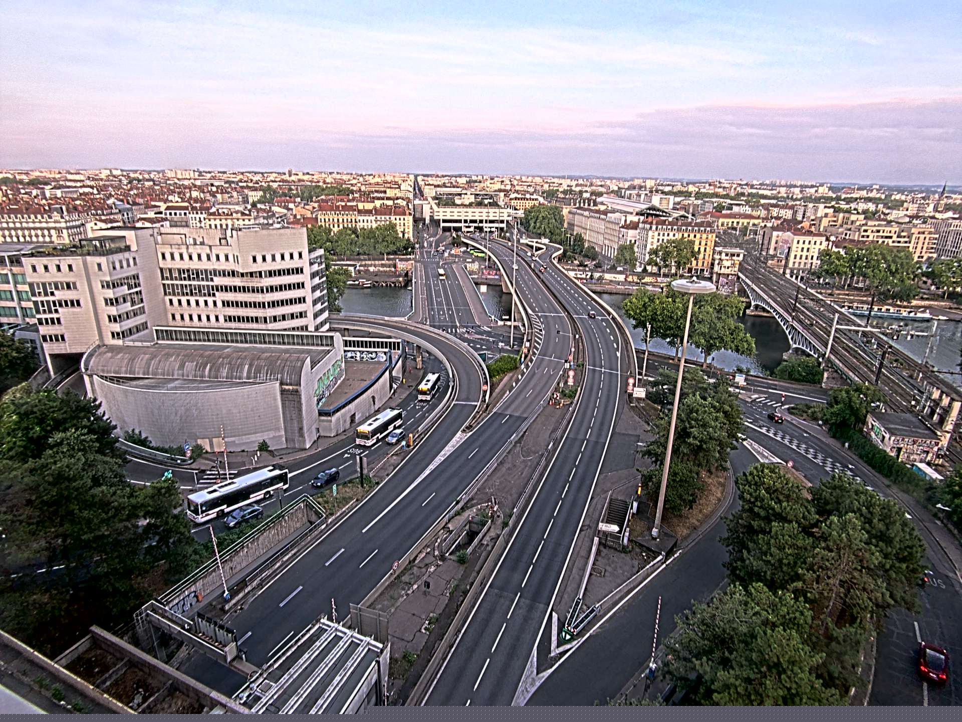 Caméra autoroute à Lyon Perrache à l'entrée Sud du Tunnel sous Fourvière, en direction de Marseille