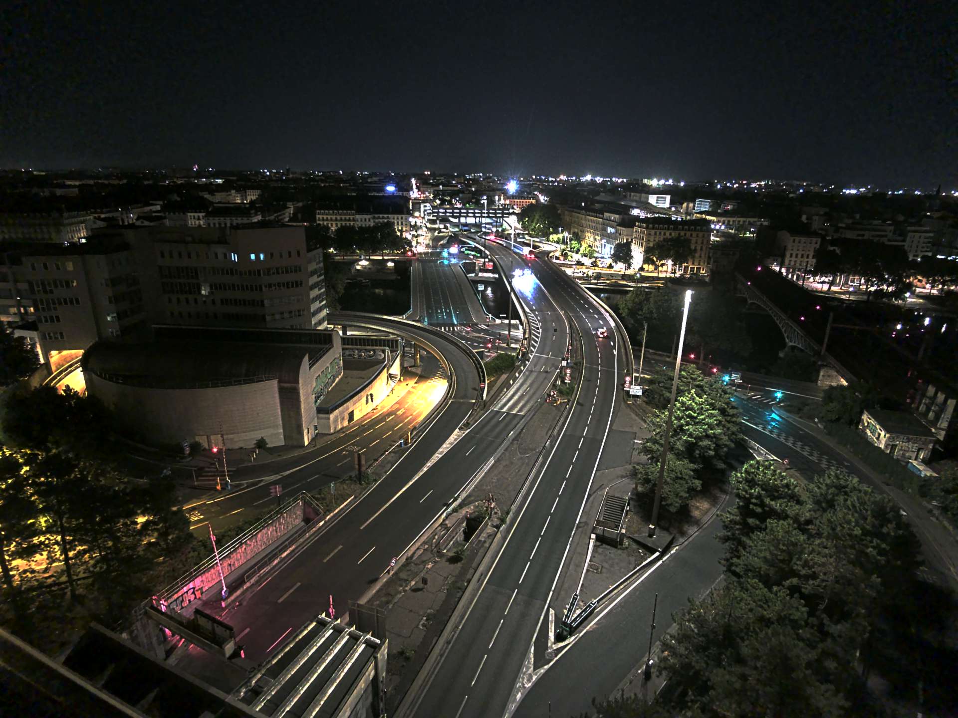 Caméra autoroute à Lyon Perrache à l'entrée Sud du Tunnel sous Fourvière, en direction de Marseille