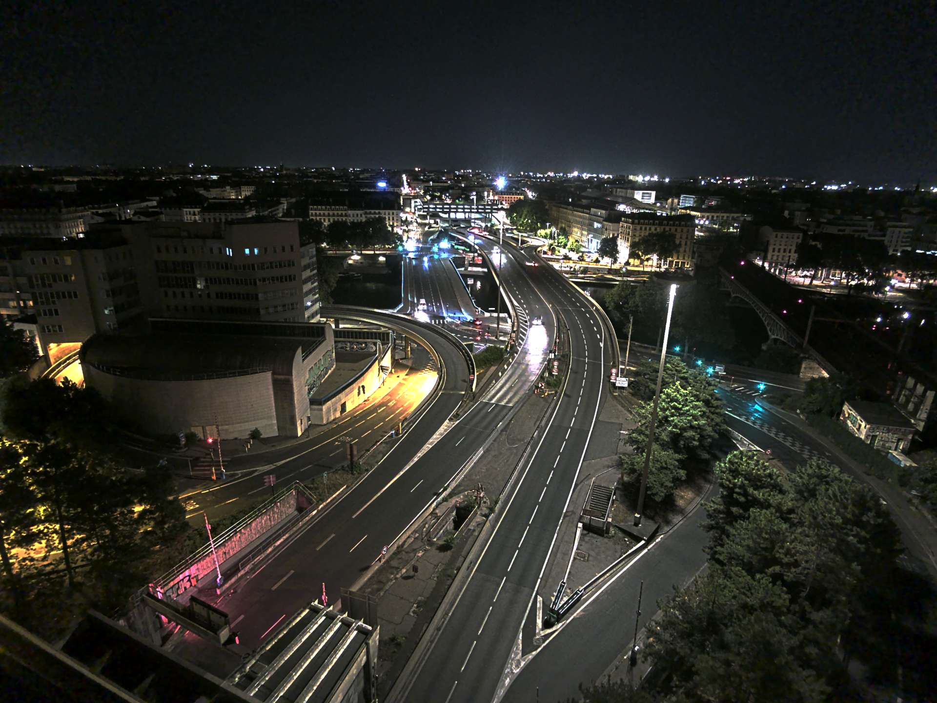 Caméra autoroute à Lyon Perrache à l'entrée Sud du Tunnel sous Fourvière, en direction de Marseille