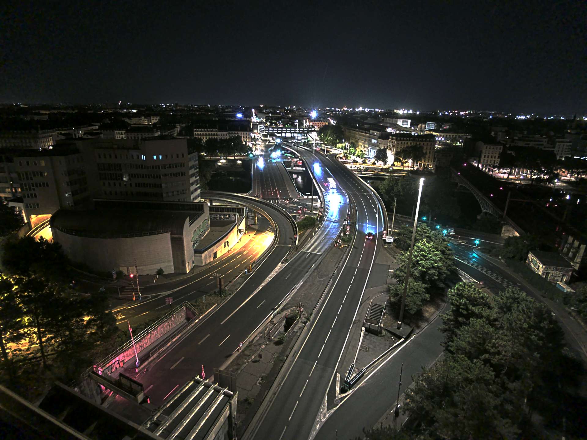Caméra autoroute à Lyon Perrache à l'entrée Sud du Tunnel sous Fourvière, en direction de Marseille