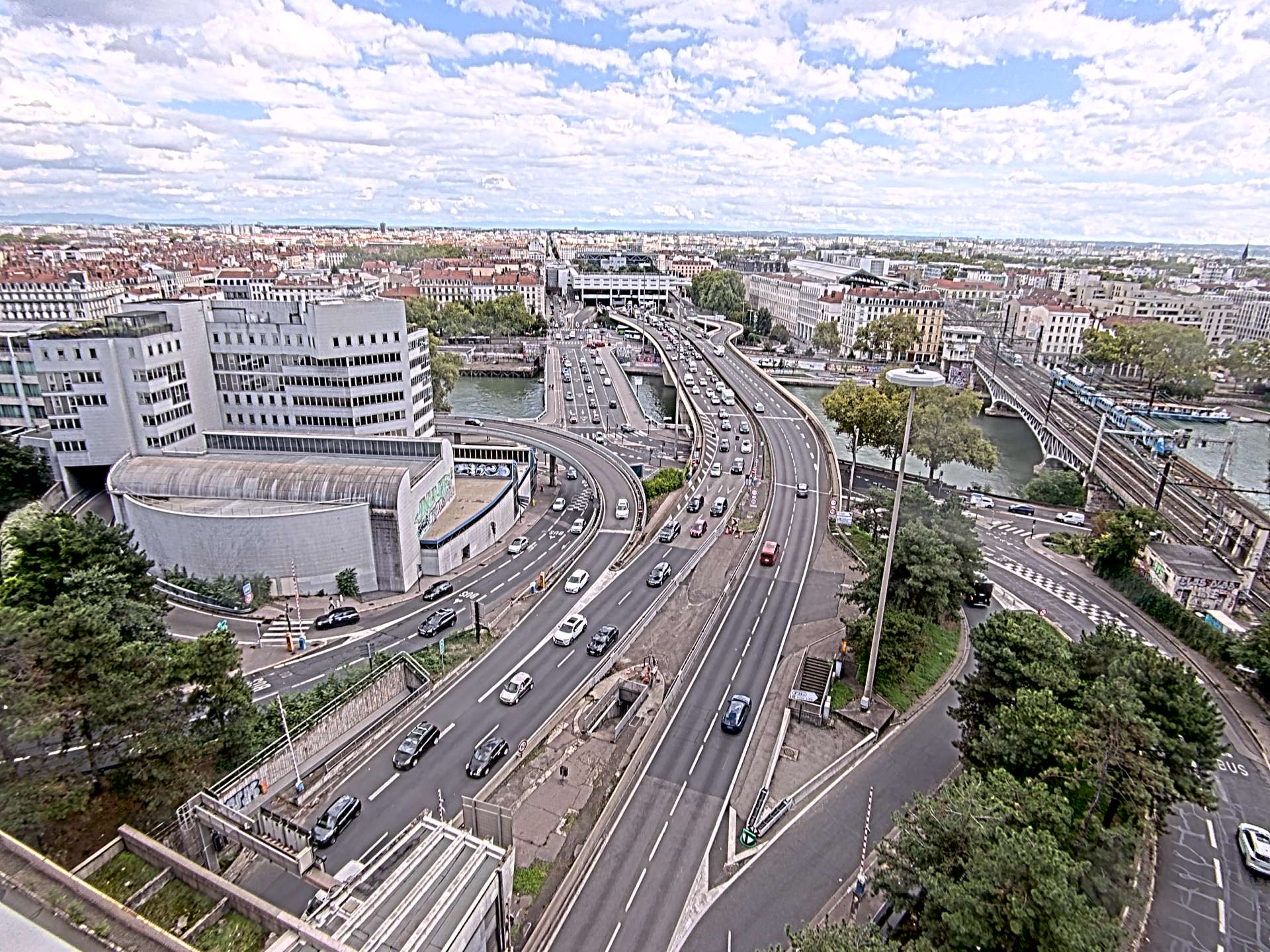 Caméra autoroute à Lyon Perrache à l'entrée Sud du Tunnel sous Fourvière, en direction de Marseille