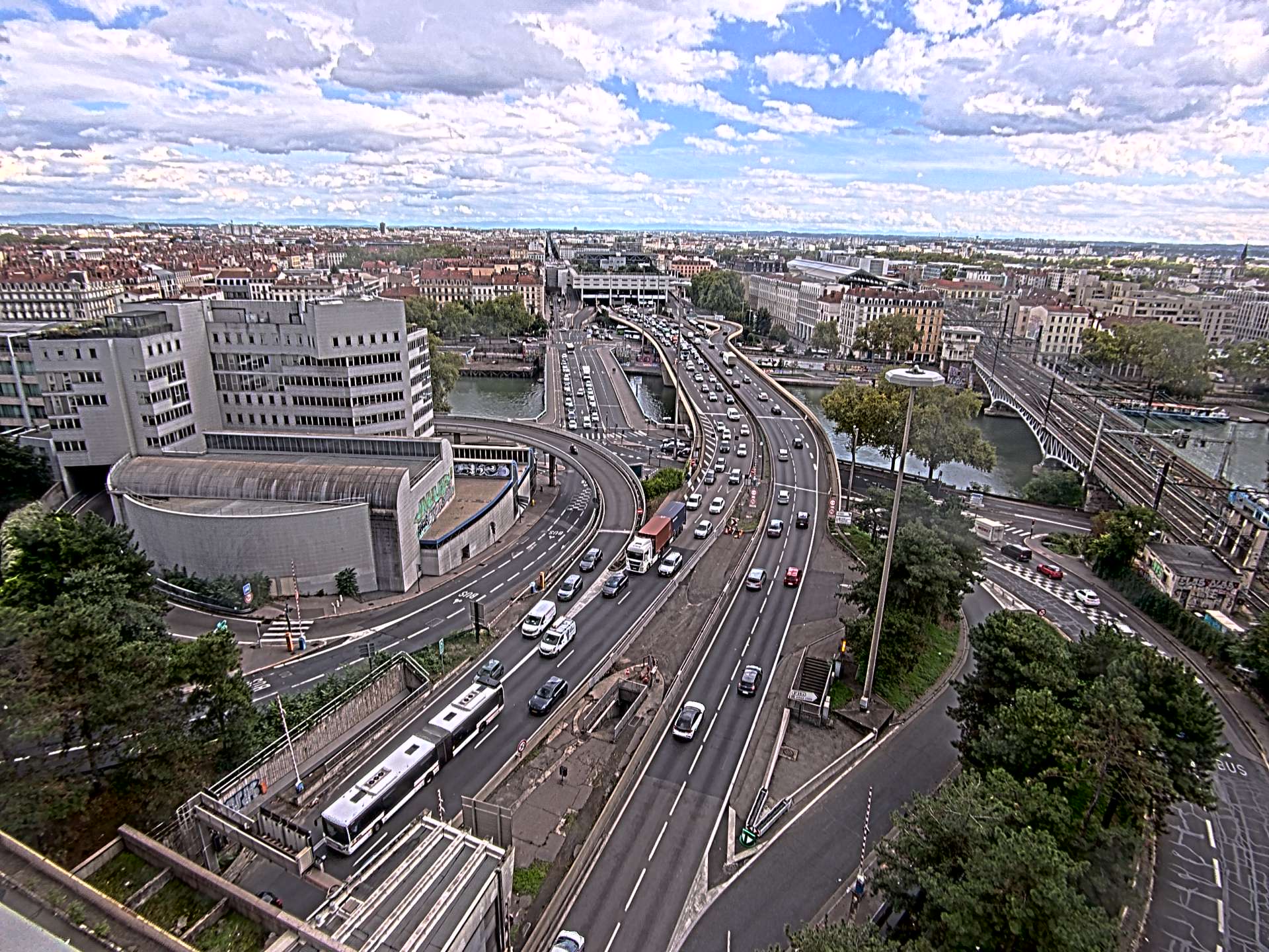 Caméra autoroute à Lyon Perrache à l'entrée Sud du Tunnel sous Fourvière, en direction de Marseille