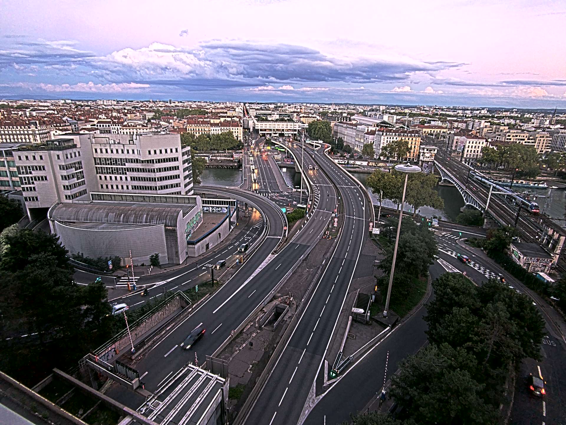 Caméra autoroute à Lyon Perrache à l'entrée Sud du Tunnel sous Fourvière, en direction de Marseille