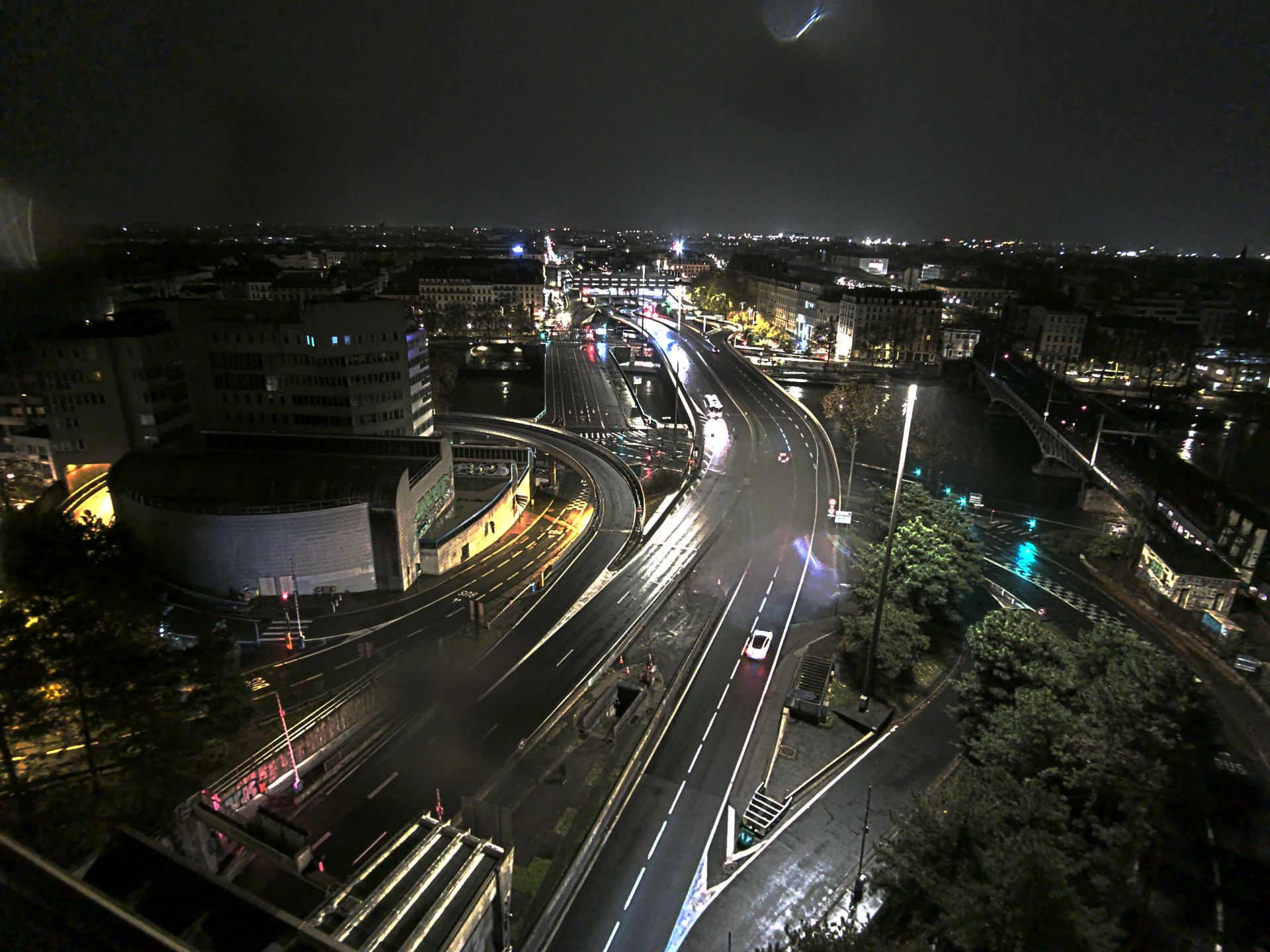 Caméra autoroute à Lyon Perrache à l'entrée Sud du Tunnel sous Fourvière, en direction de Marseille