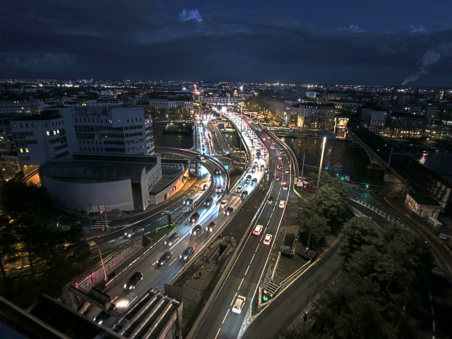 Caméra autoroute à Lyon Perrache à l'entrée Sud du Tunnel sous Fourvière, en direction de Marseille