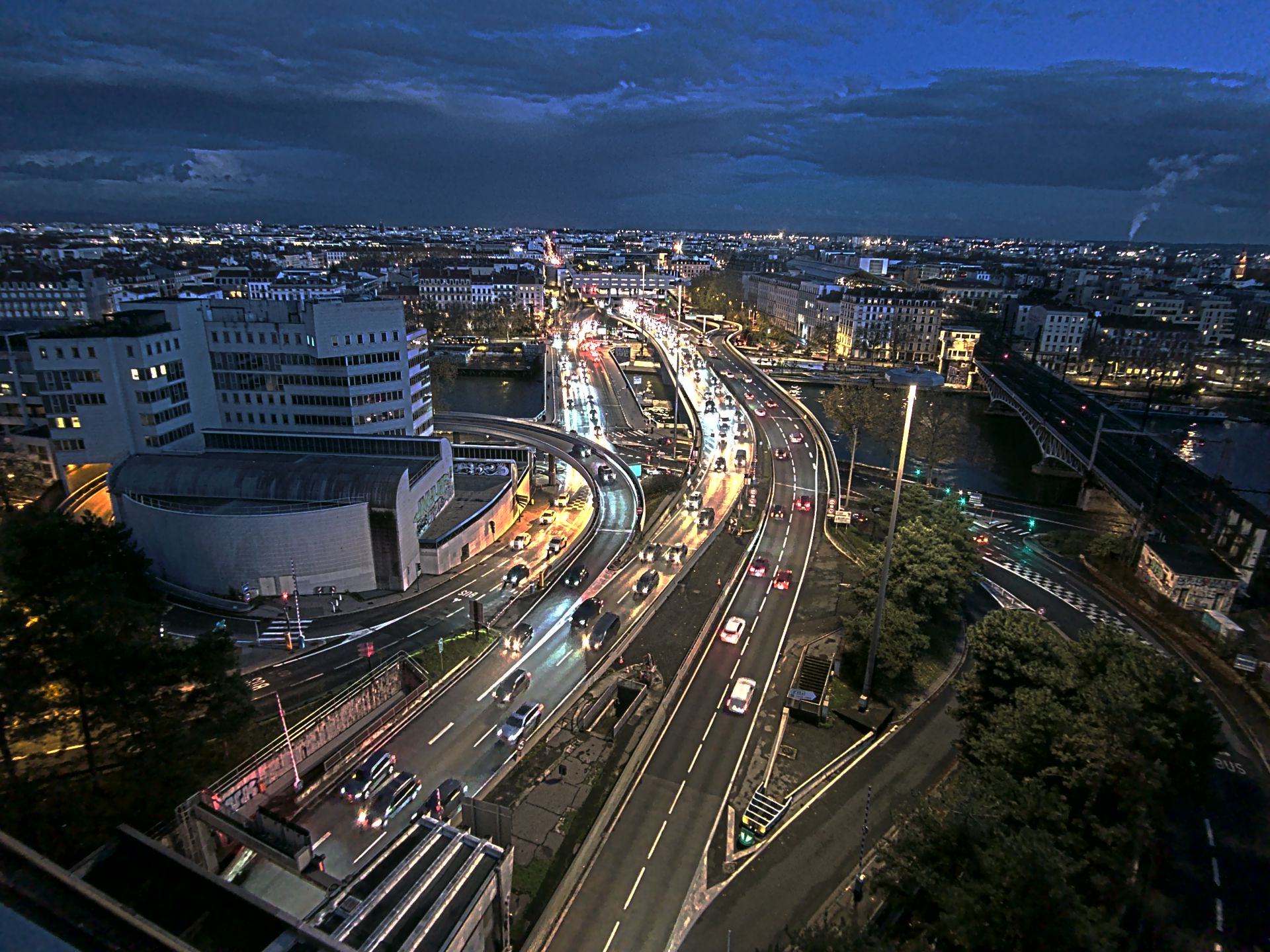 Caméra autoroute à Lyon Perrache à l'entrée Sud du Tunnel sous Fourvière, en direction de Marseille
