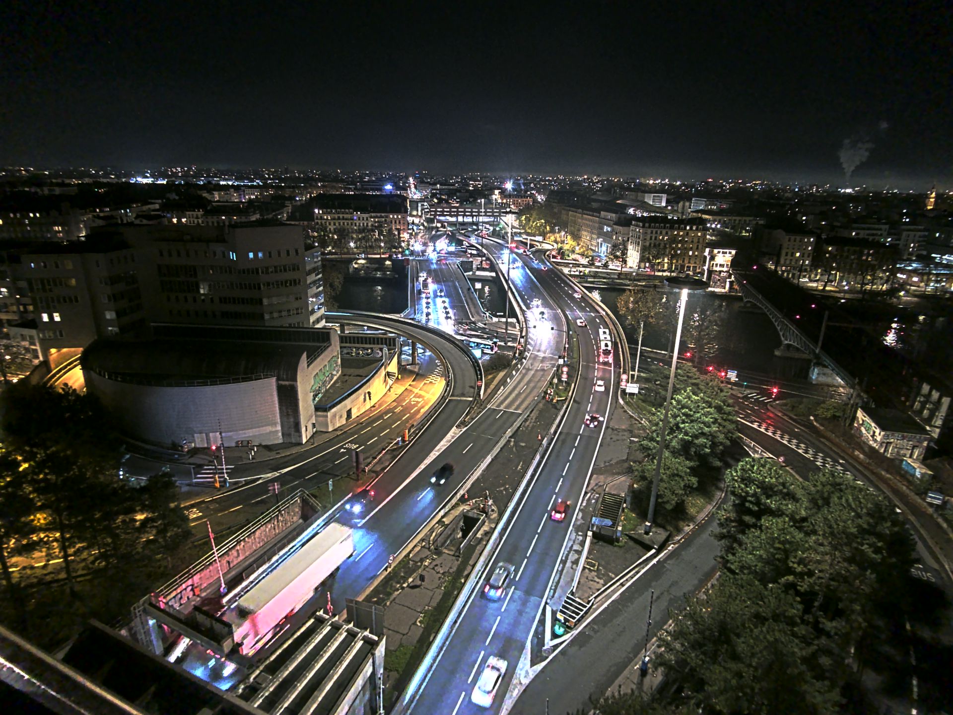 Caméra autoroute à Lyon Perrache à l'entrée Sud du Tunnel sous Fourvière, en direction de Marseille