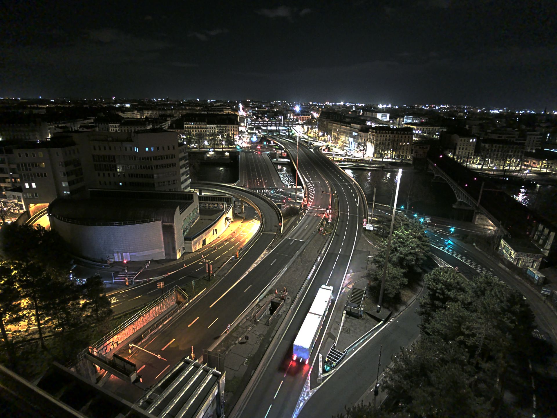 Caméra autoroute à Lyon Perrache à l'entrée Sud du Tunnel sous Fourvière, en direction de Marseille