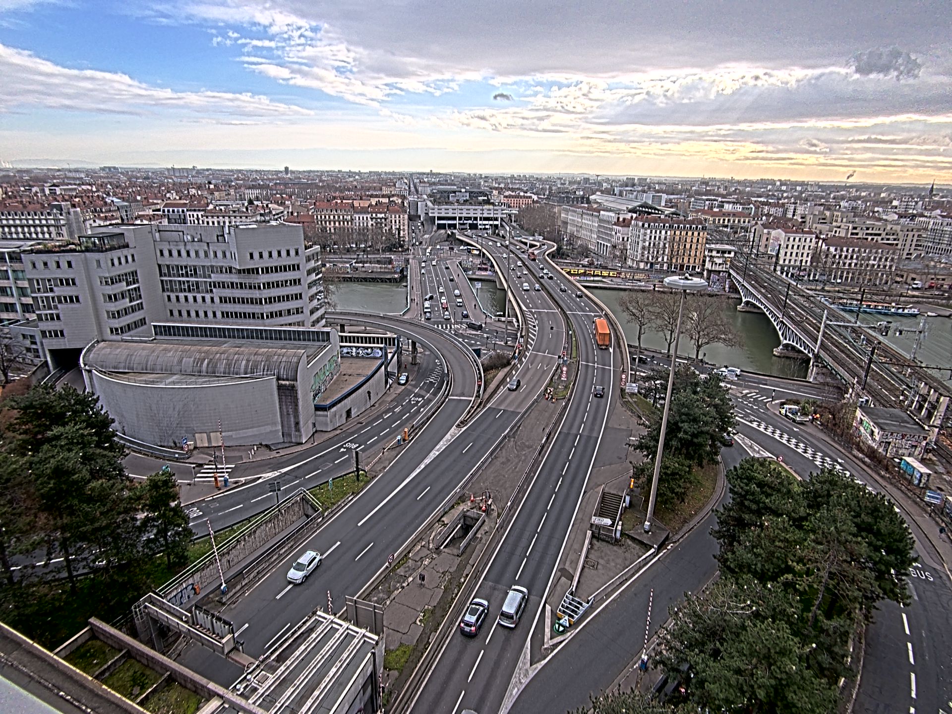 Caméra autoroute à Lyon Perrache à l'entrée Sud du Tunnel sous Fourvière, en direction de Marseille
