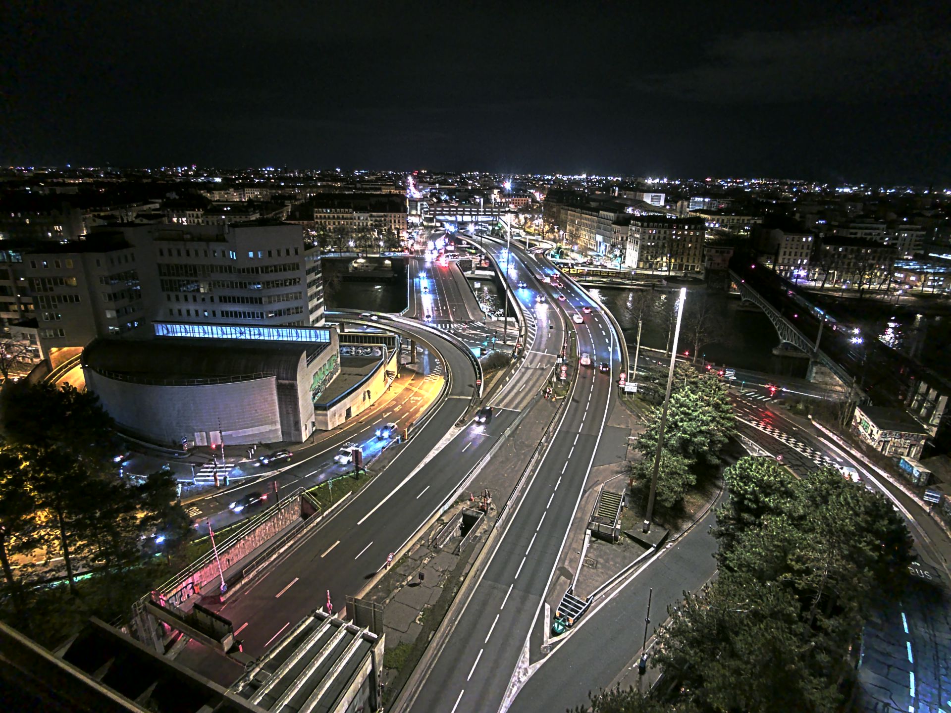 Caméra autoroute à Lyon Perrache à l'entrée Sud du Tunnel sous Fourvière, en direction de Marseille