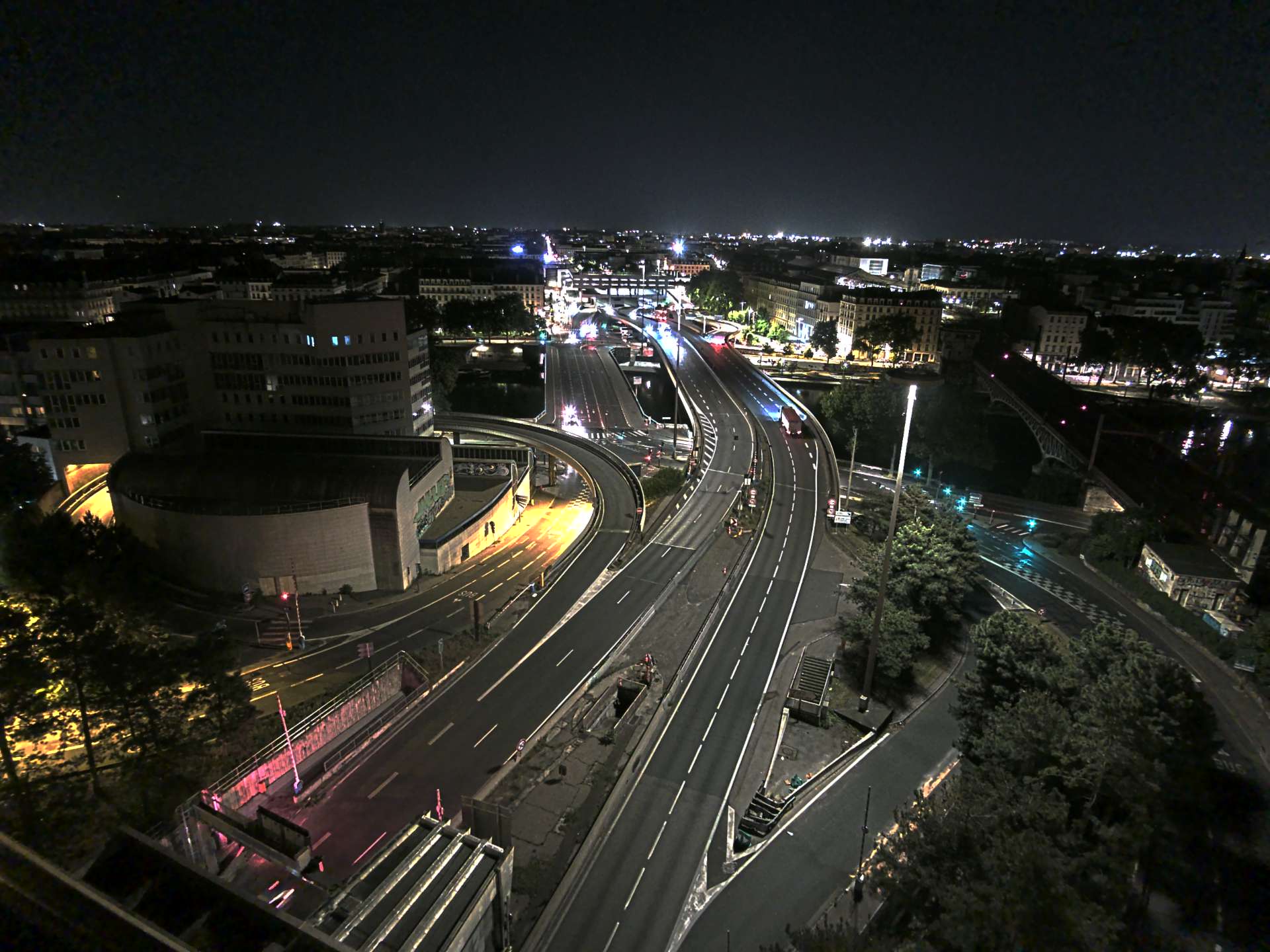Caméra autoroute à Lyon Perrache à l'entrée Sud du Tunnel sous Fourvière, en direction de Marseille