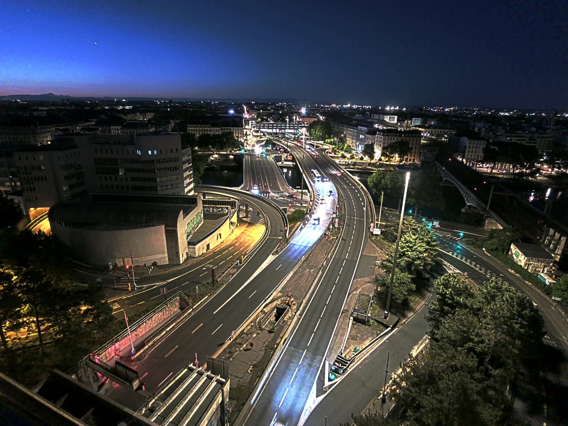 Caméra autoroute à Lyon Perrache à l'entrée Sud du Tunnel sous Fourvière, en direction de Marseille