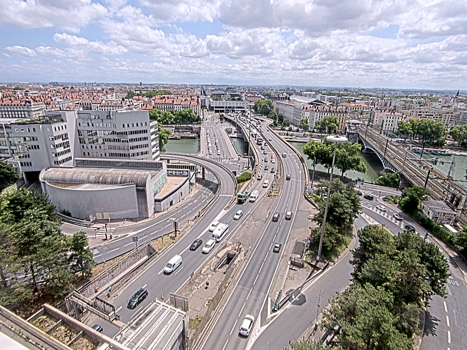 Caméra autoroute à Lyon Perrache à l'entrée Sud du Tunnel sous Fourvière, en direction de Marseille