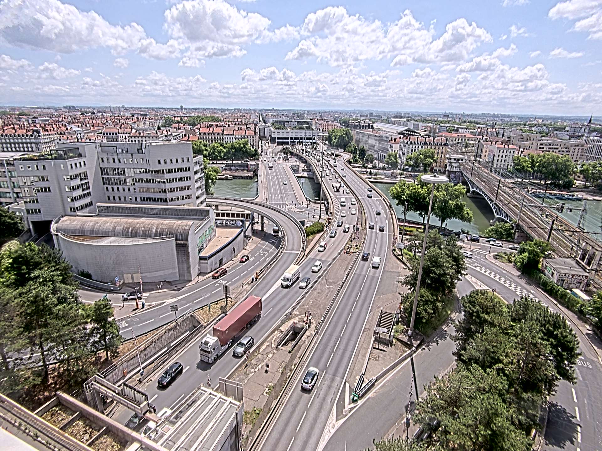Caméra autoroute à Lyon Perrache à l'entrée Sud du Tunnel sous Fourvière, en direction de Marseille