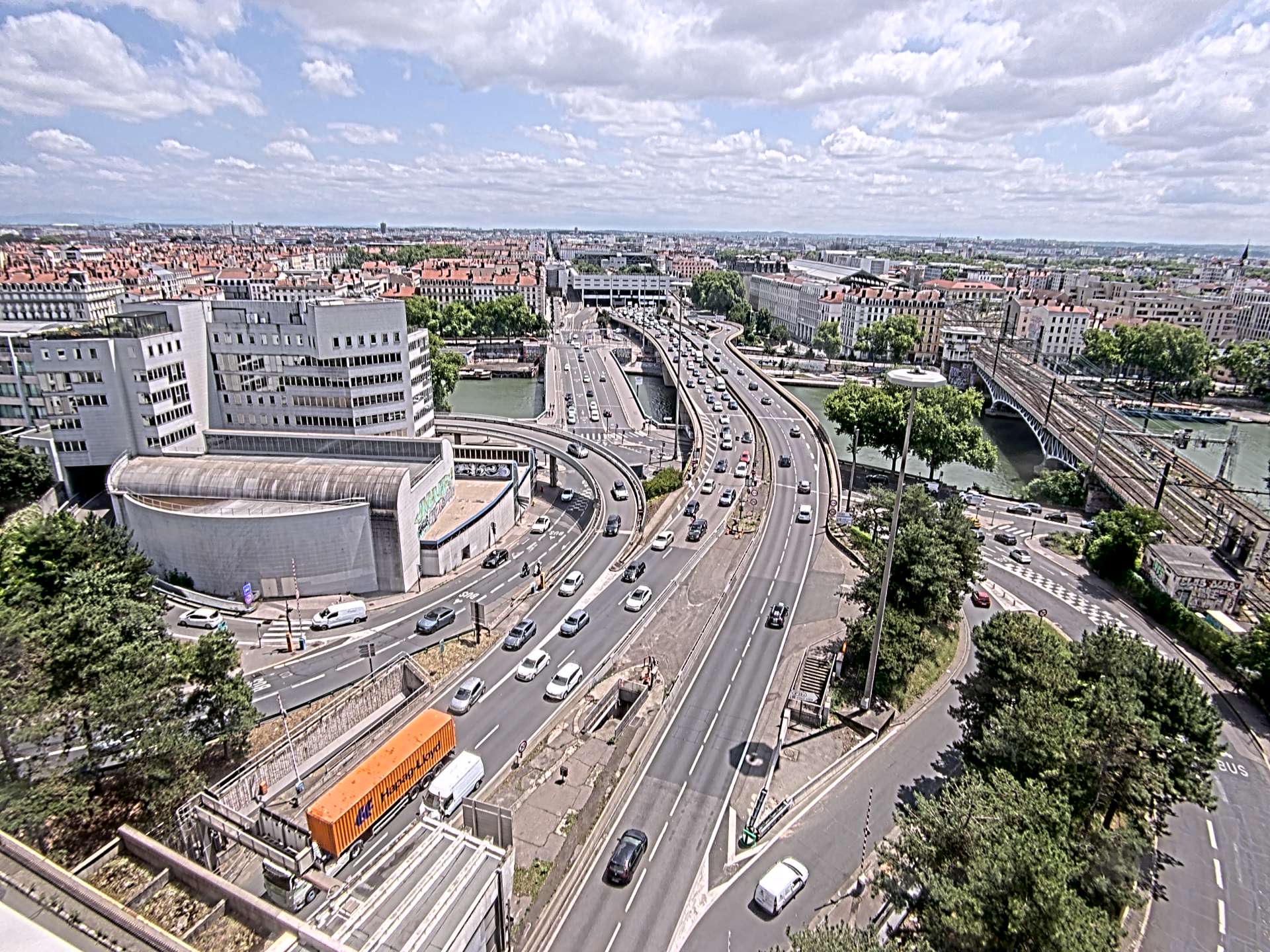 Caméra autoroute à Lyon Perrache à l'entrée Sud du Tunnel sous Fourvière, en direction de Marseille