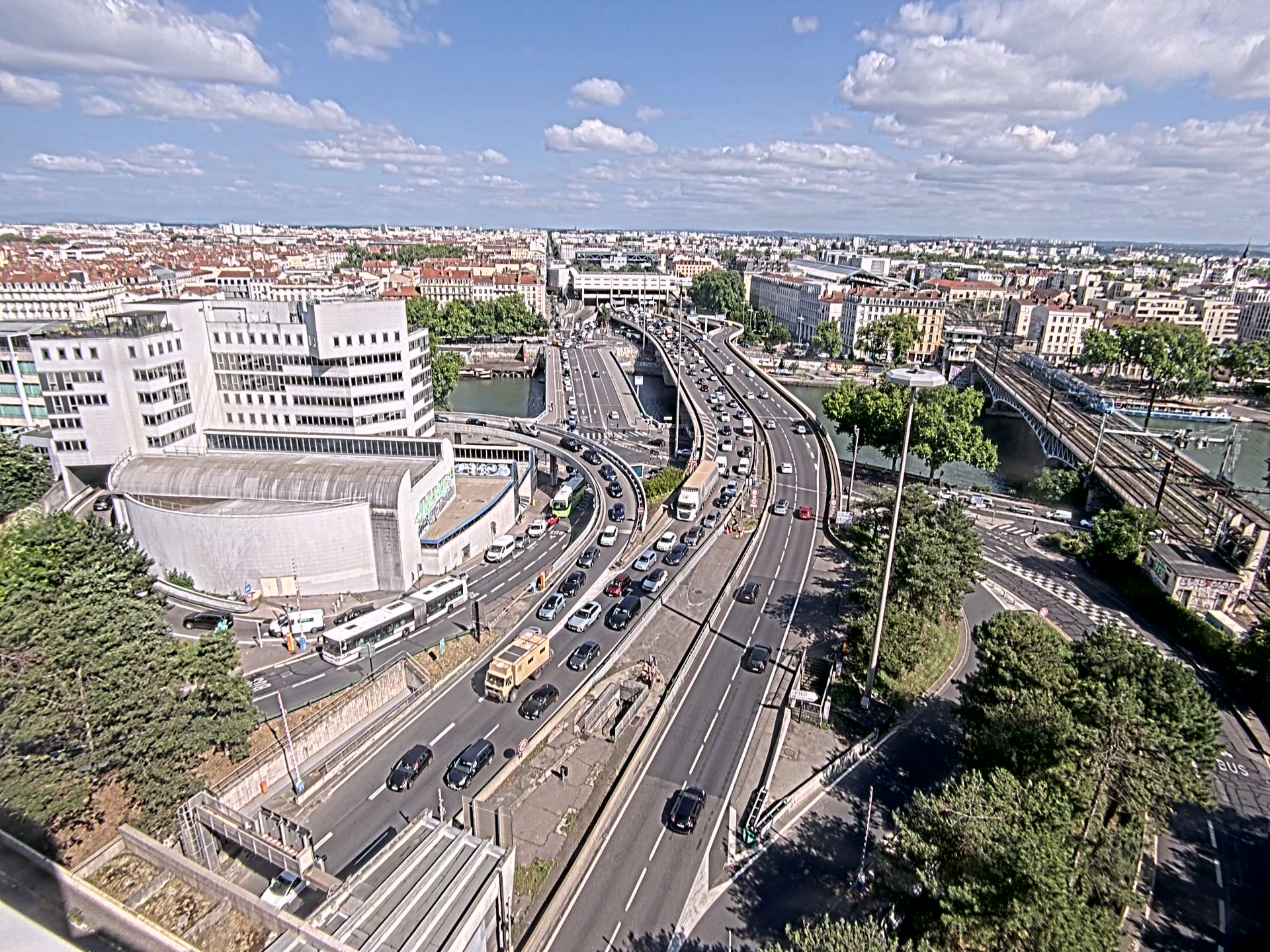 Caméra autoroute à Lyon Perrache à l'entrée Sud du Tunnel sous Fourvière, en direction de Marseille
